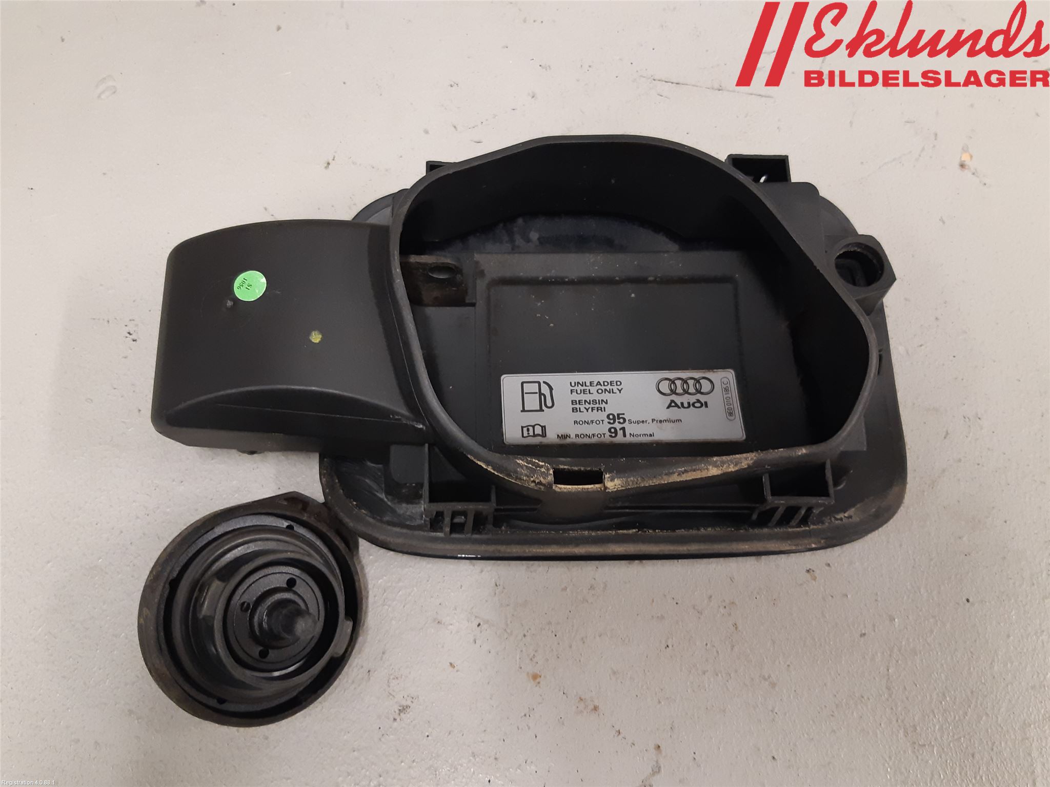 Audi A4/S4 08-11 Tanklucka