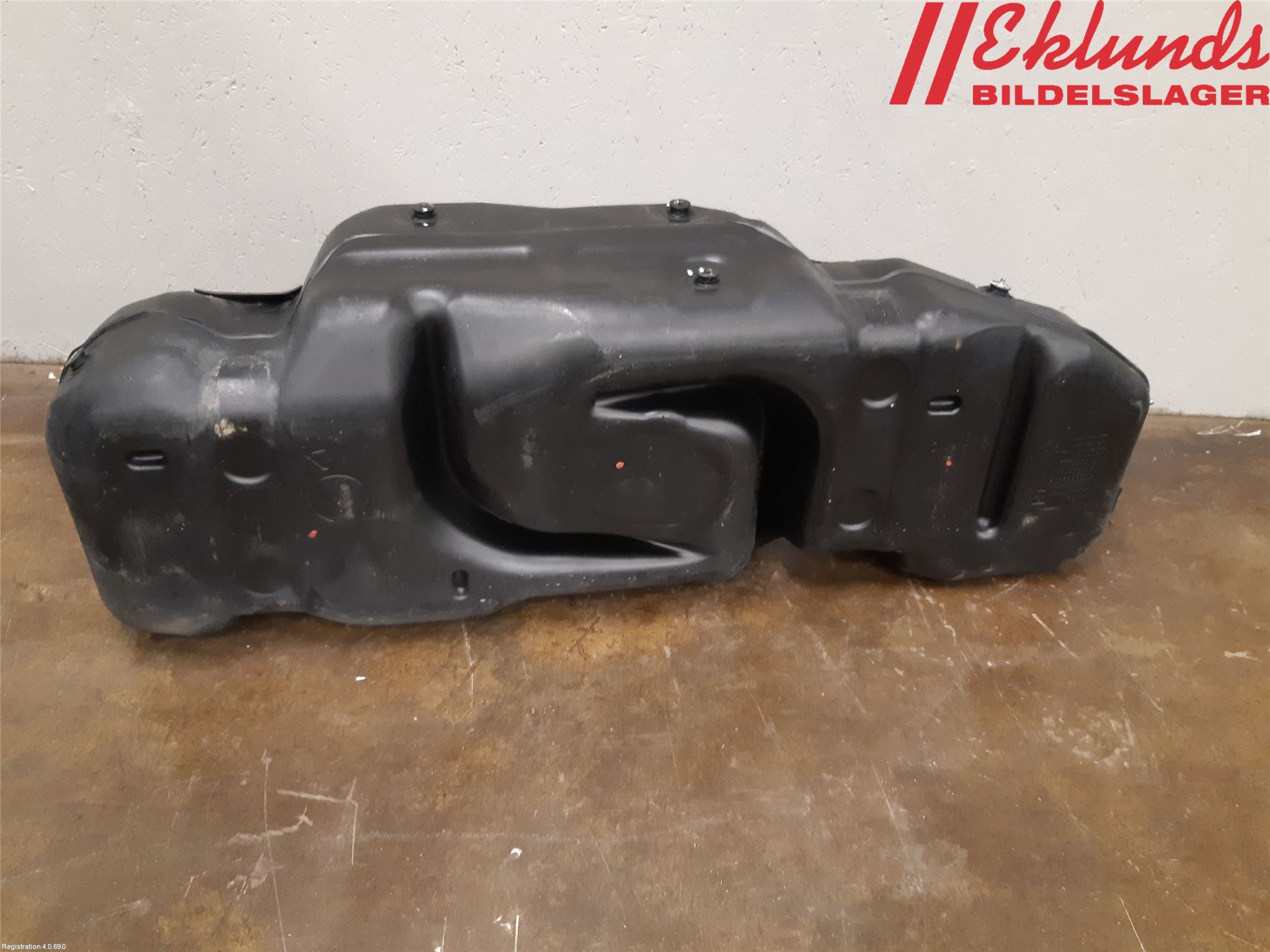 Toyota HILUX 16- Bränsletank Diesel