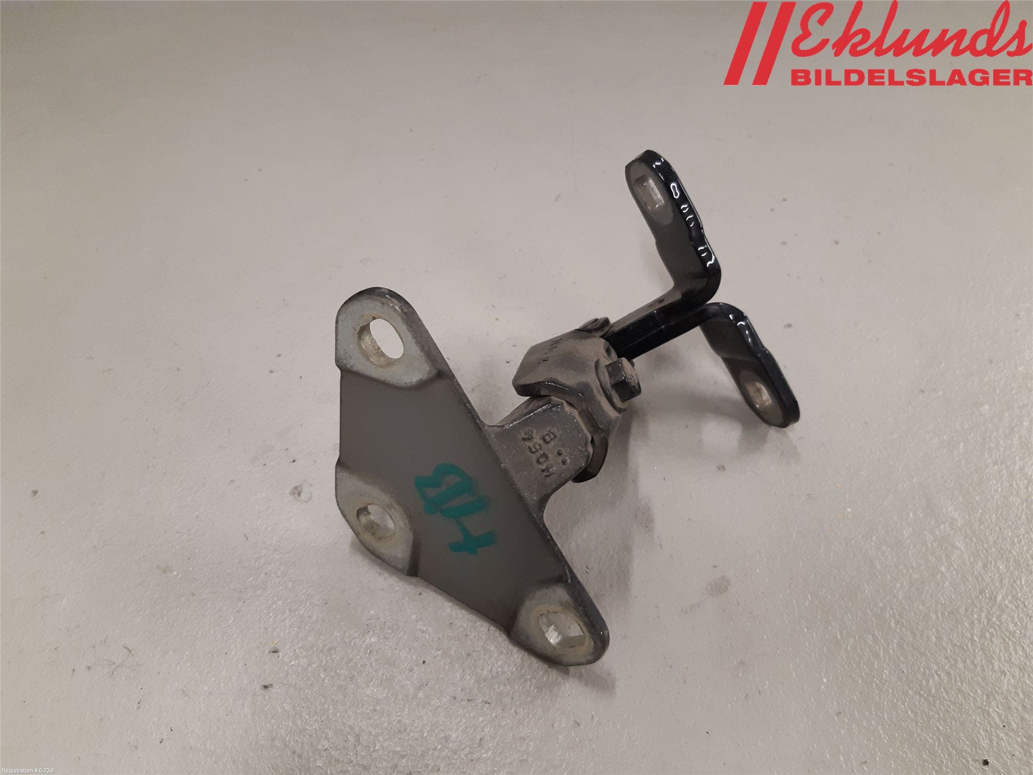 BMW X5 F15 13-18 Bakluckegångjärn Hö