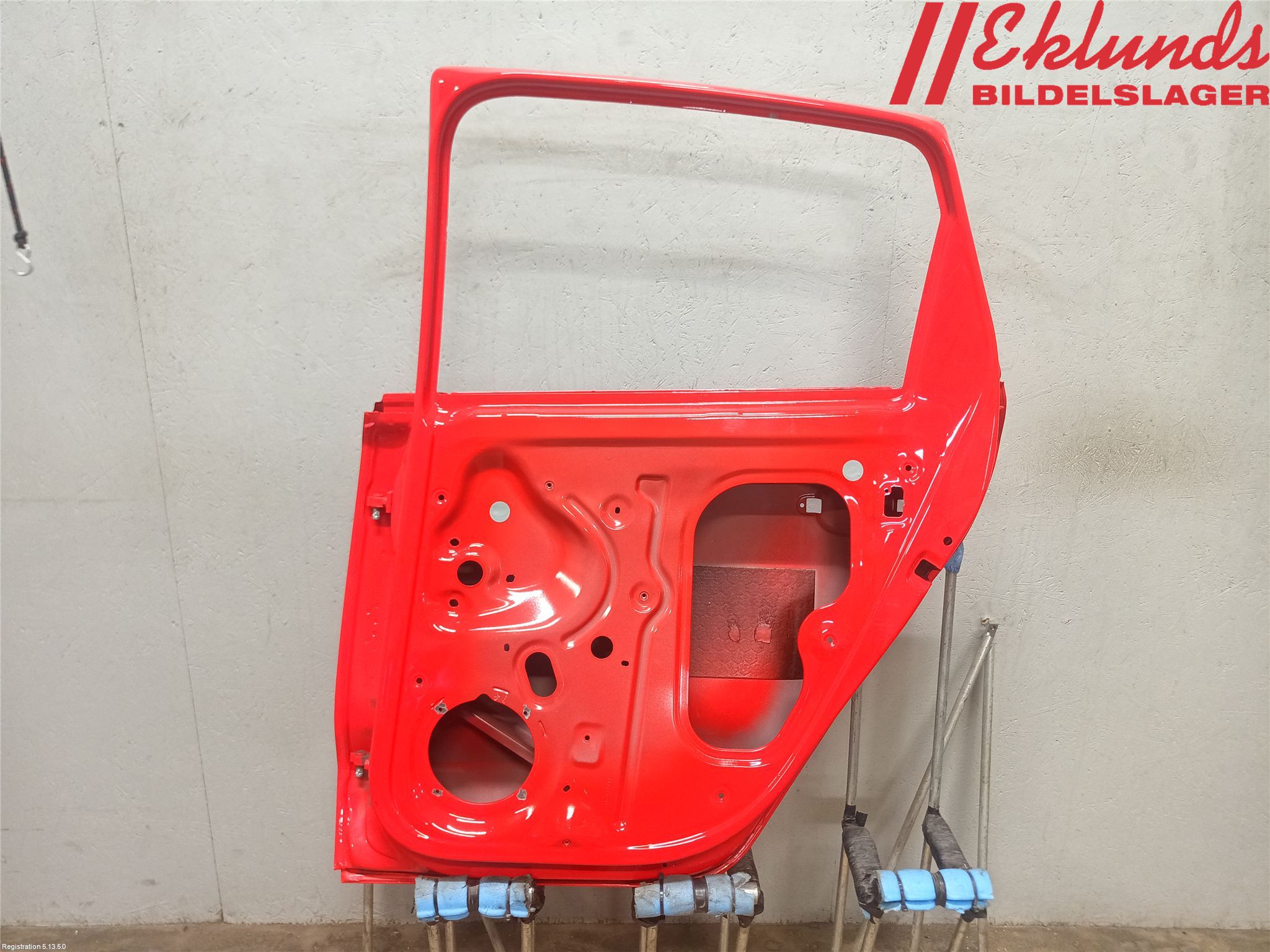 Volkswagen VW POLO 10-17 Dörr Bak Höger