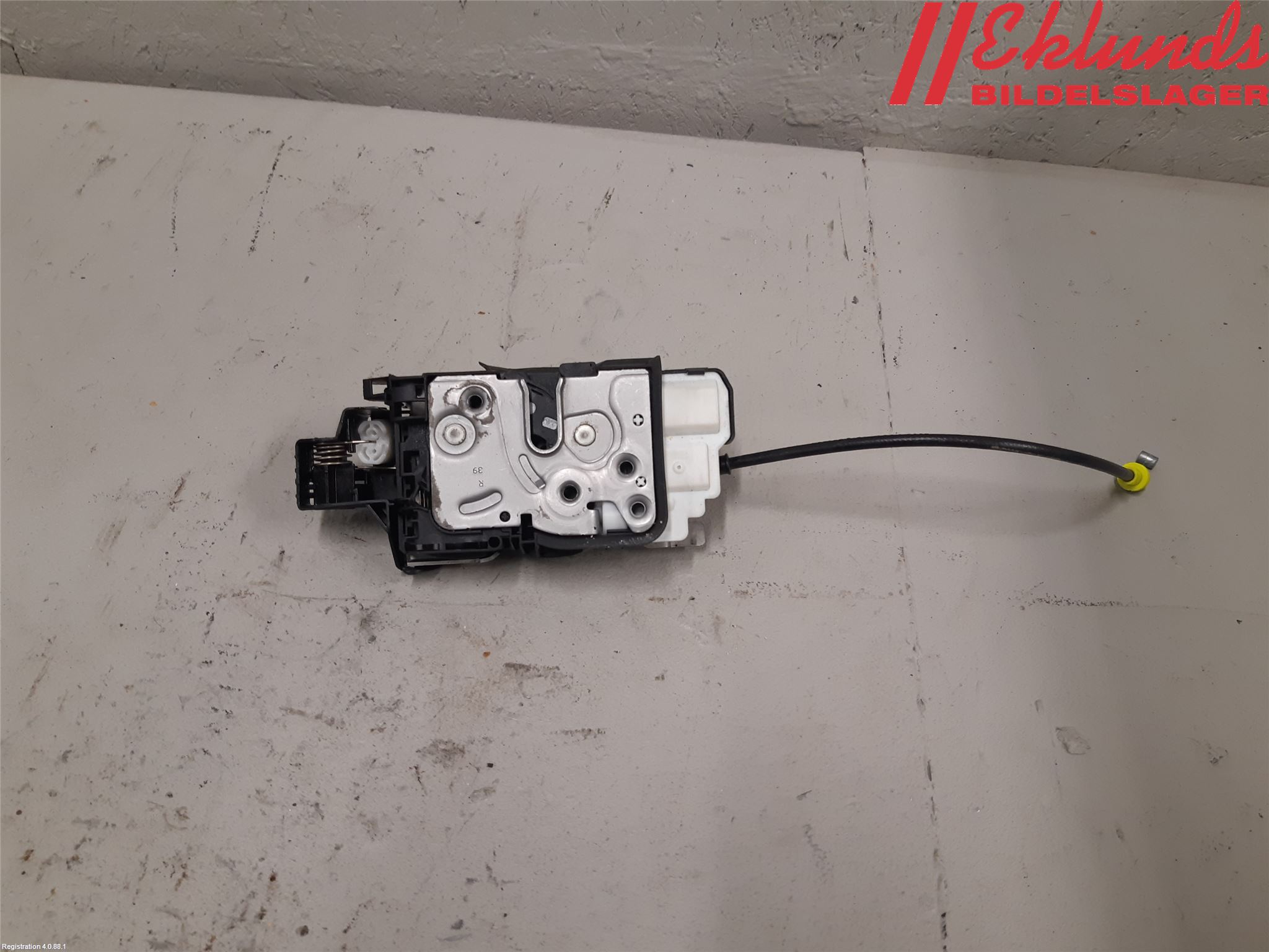 Volvo V90 17->> Låskista-Dörrlås