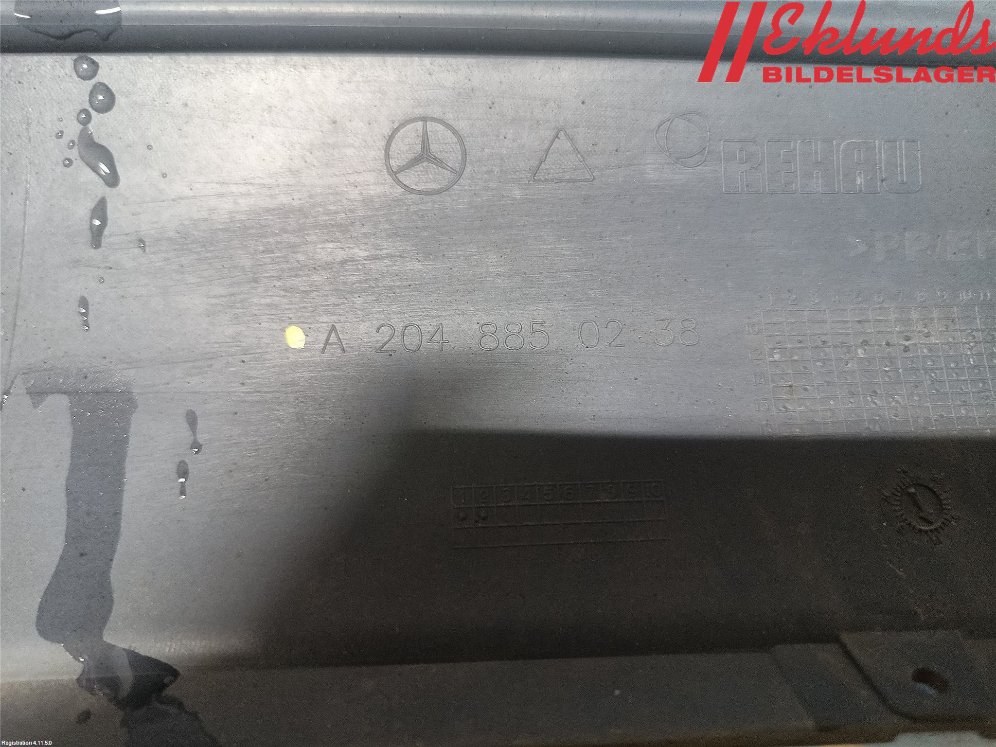 Mercedes-Benz MB C-KLASS (W204) 07-15 Stötfångarbeklädnad Bak