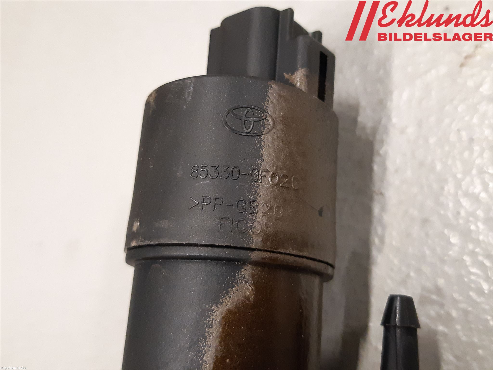 Toyota YARIS XP130 12-14 Spolarpump Baklucka