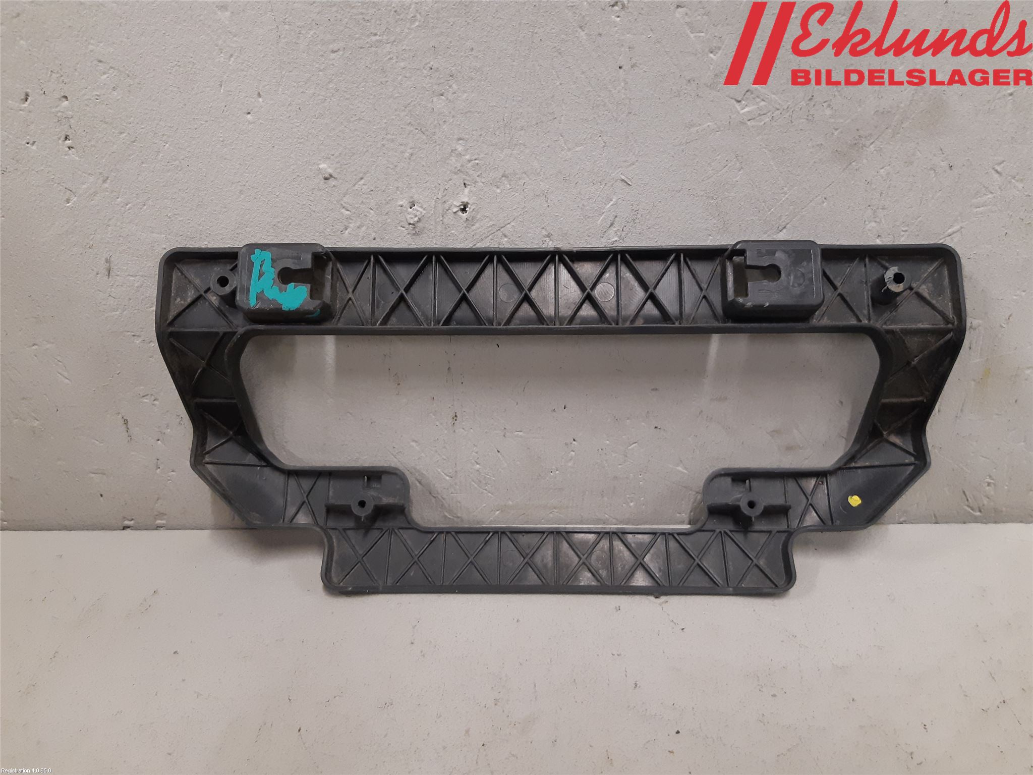 Ford MUSTANG VI 15-22 Stötfångardel Bak Mitt