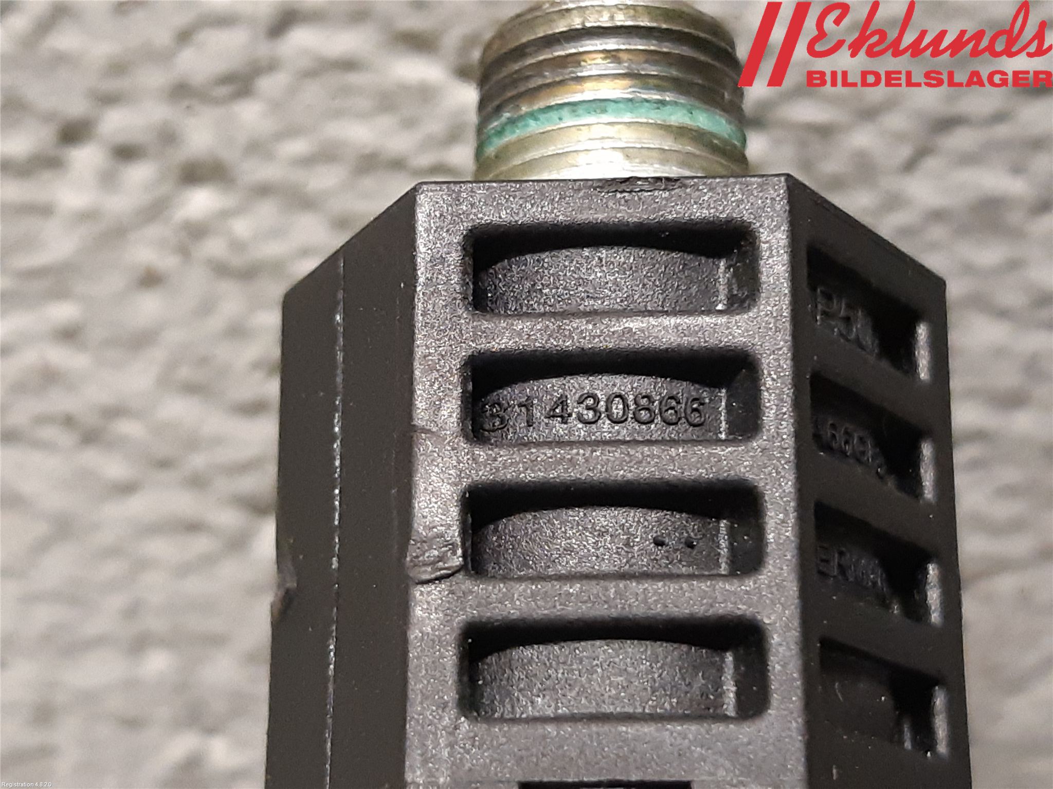 Volvo XC90/RECHARGE 16- Injbränsle Backventil-Ackum