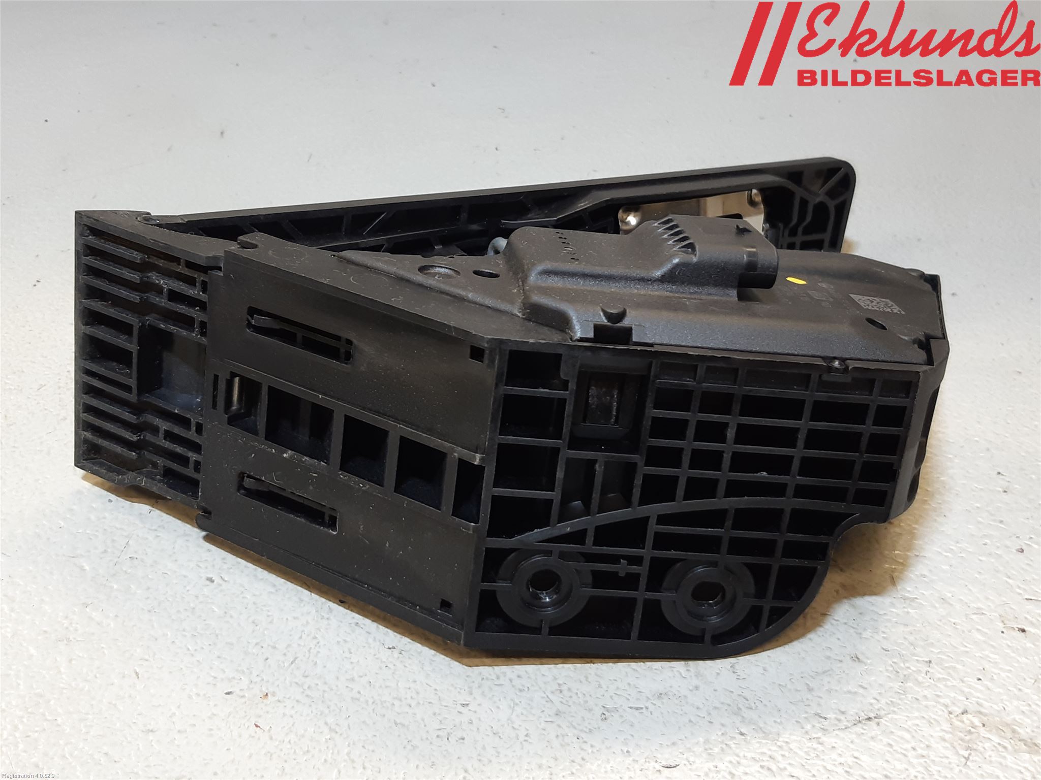 Mercedes-Benz MB E-KLASS (W213) 16-23 Gaspedal