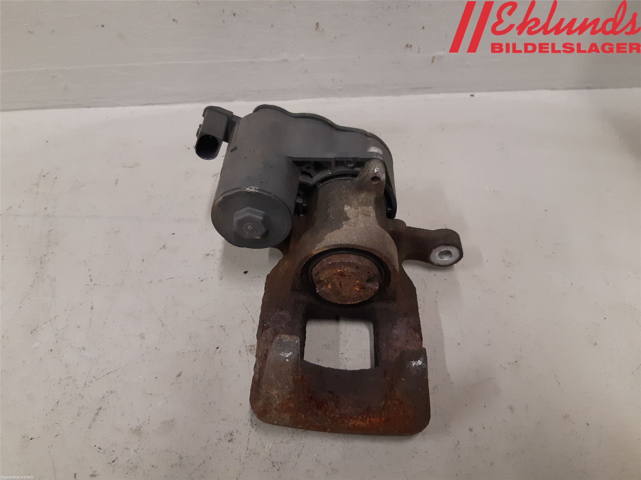 Peugeot PARTNER/E-PARTNER 19- Bromsok Bak Höger