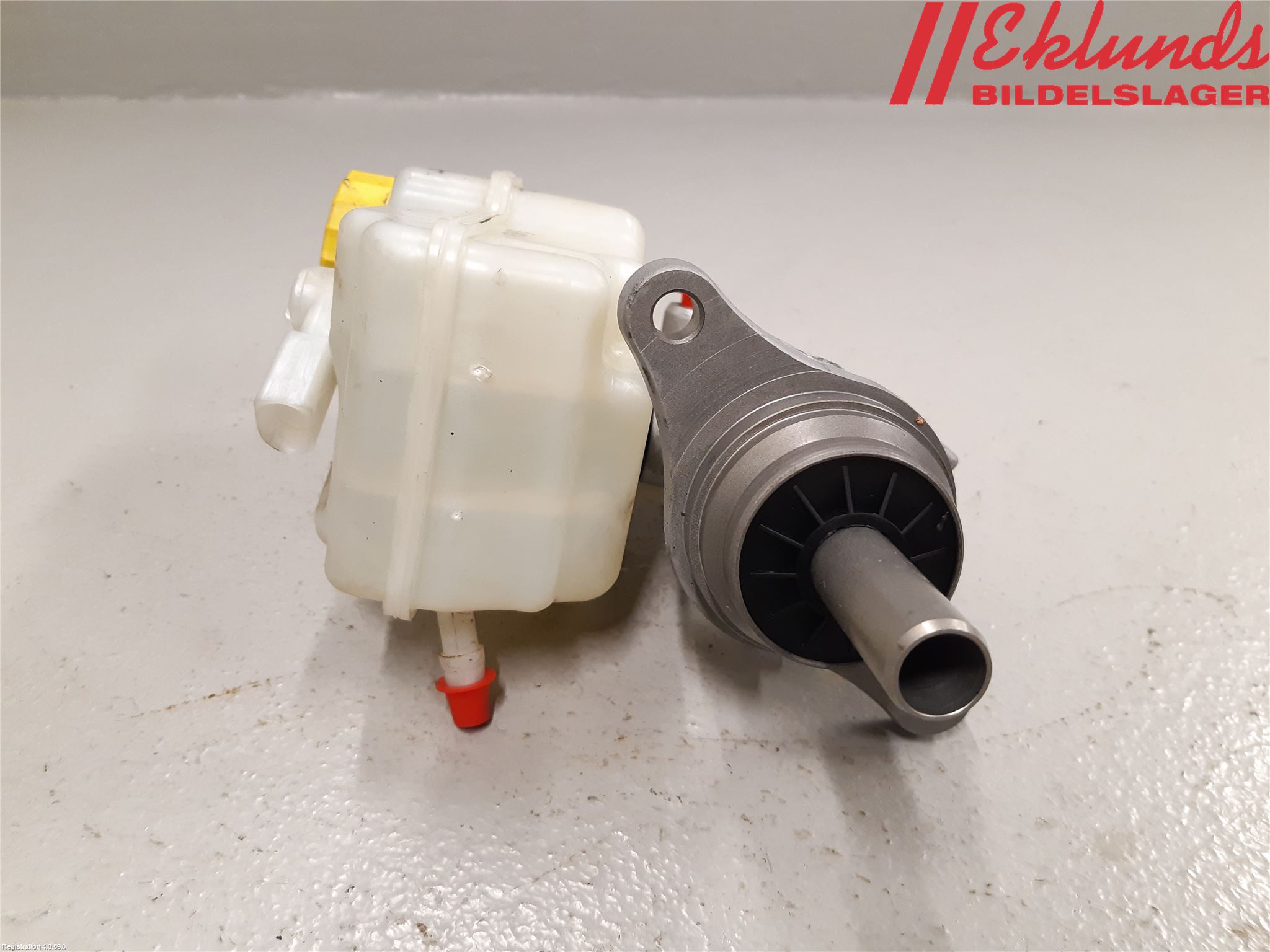 Skoda RAPID Broms Huvudcylinder