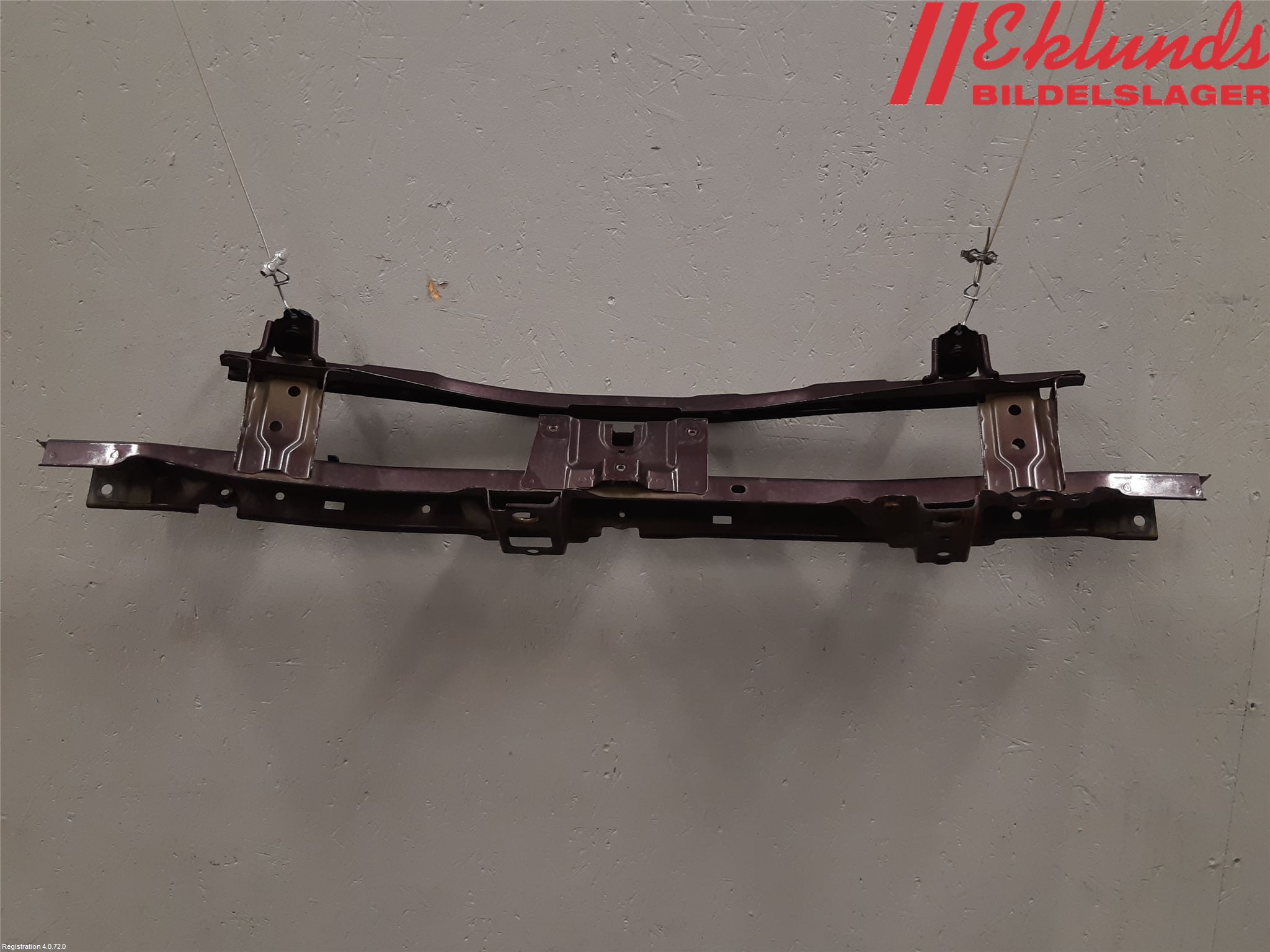 Toyota iQ Kylarfäste-Ram-Balk