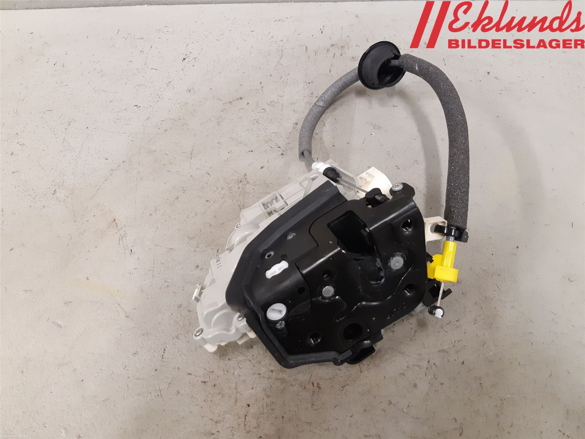 Audi A4/S4 B9 16-19 Låskista-Dörrlås