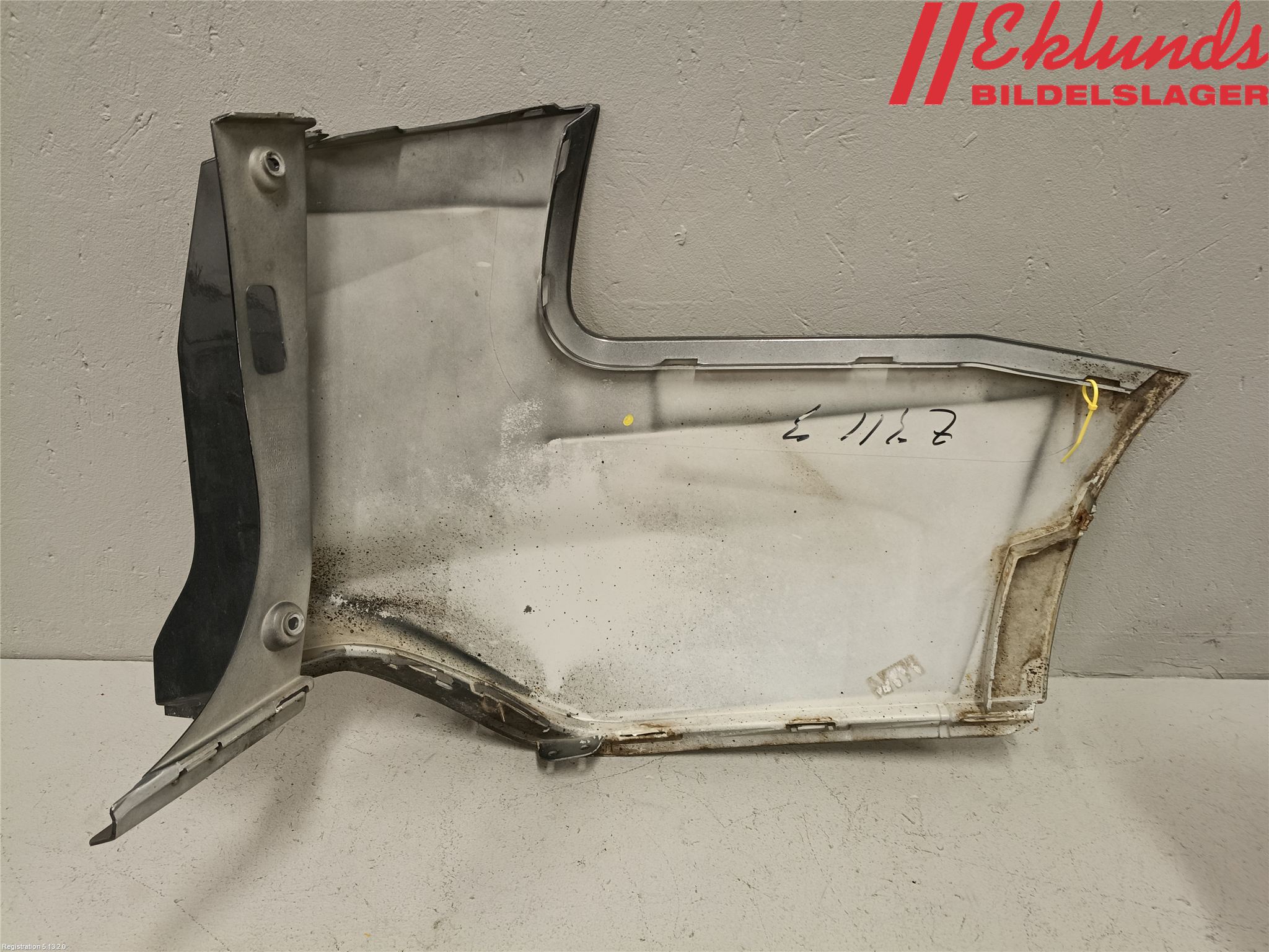 Ford FOCUS 15-18 Stötfångardel Bak Vä