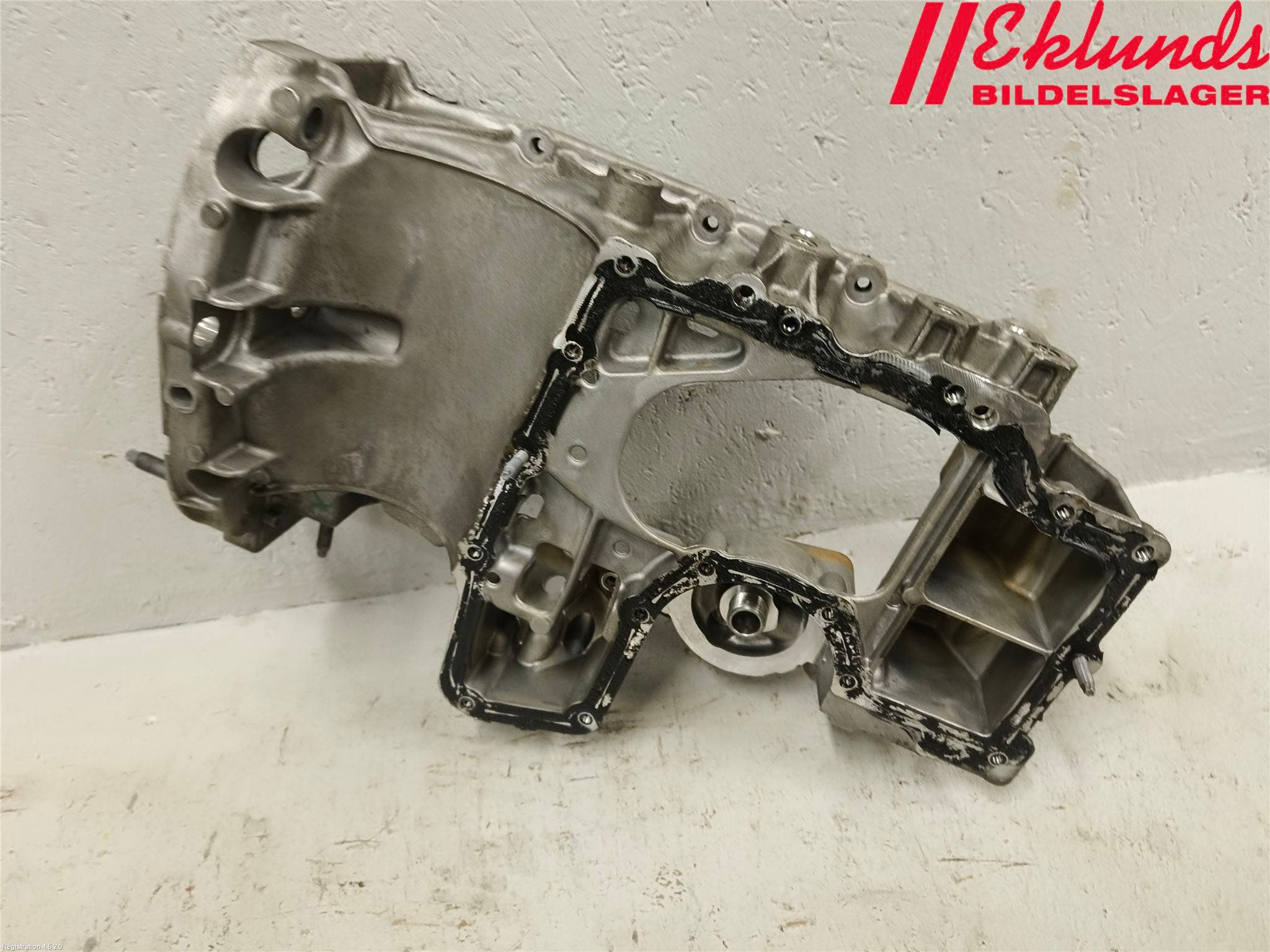 Peugeot 3008 17-24 Oljetråg