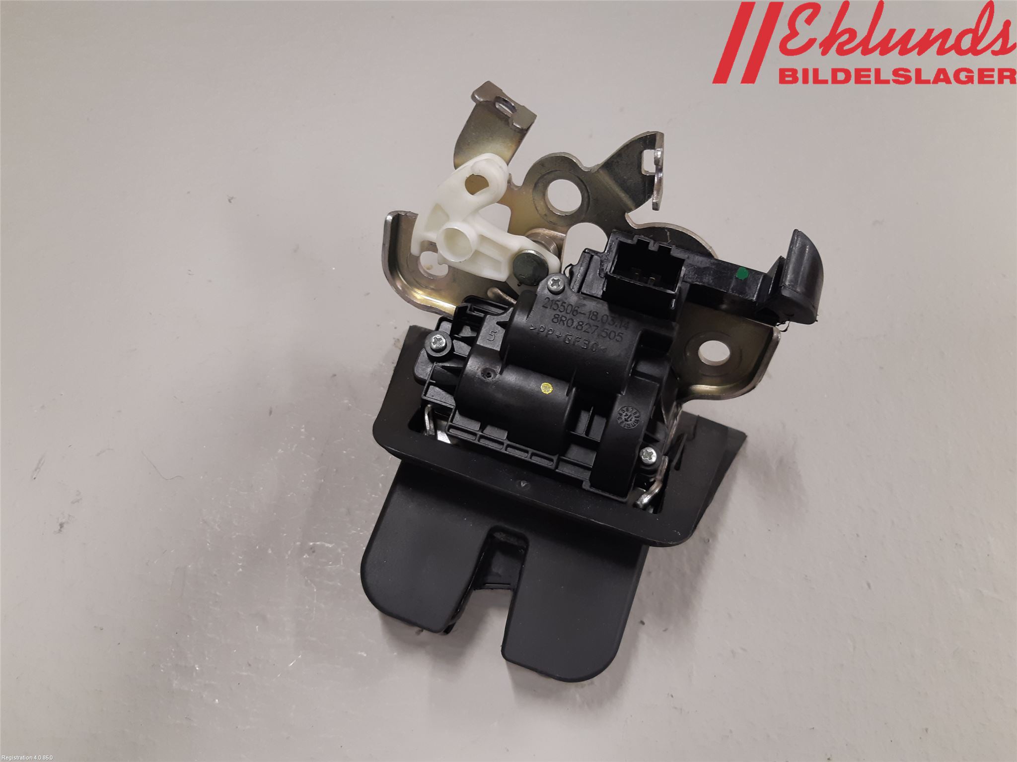 Audi A4 12-15 Låskista Baklucka