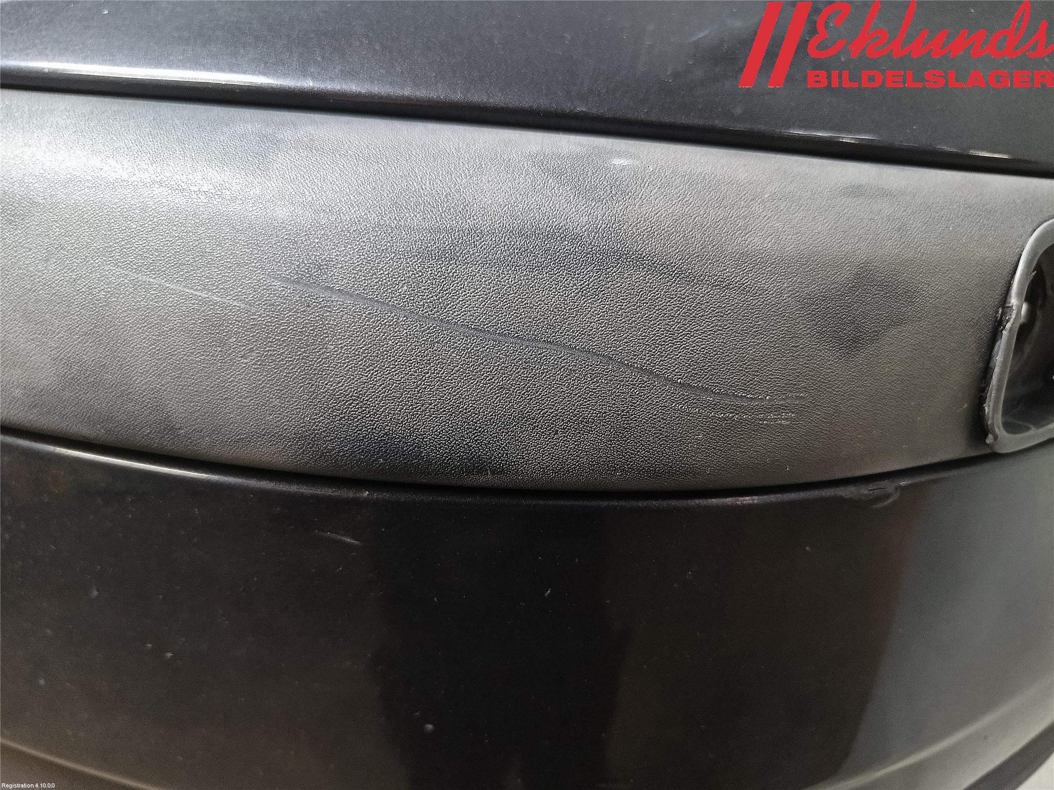 Volvo S60 01-04 Stötfångarbeklädnad Fram