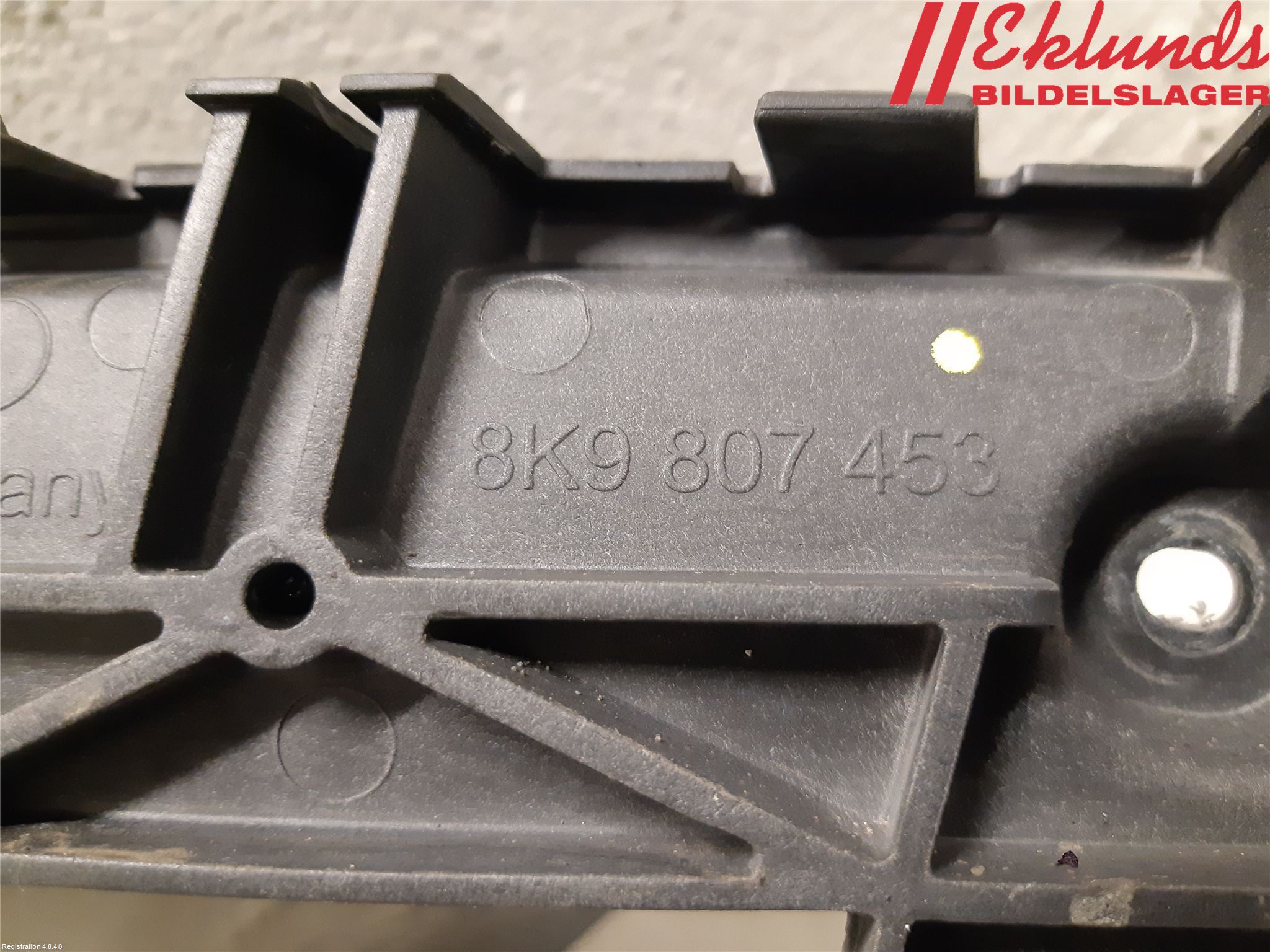 Audi A4/S4 08-11 Stötfångarfäste Bak Vä