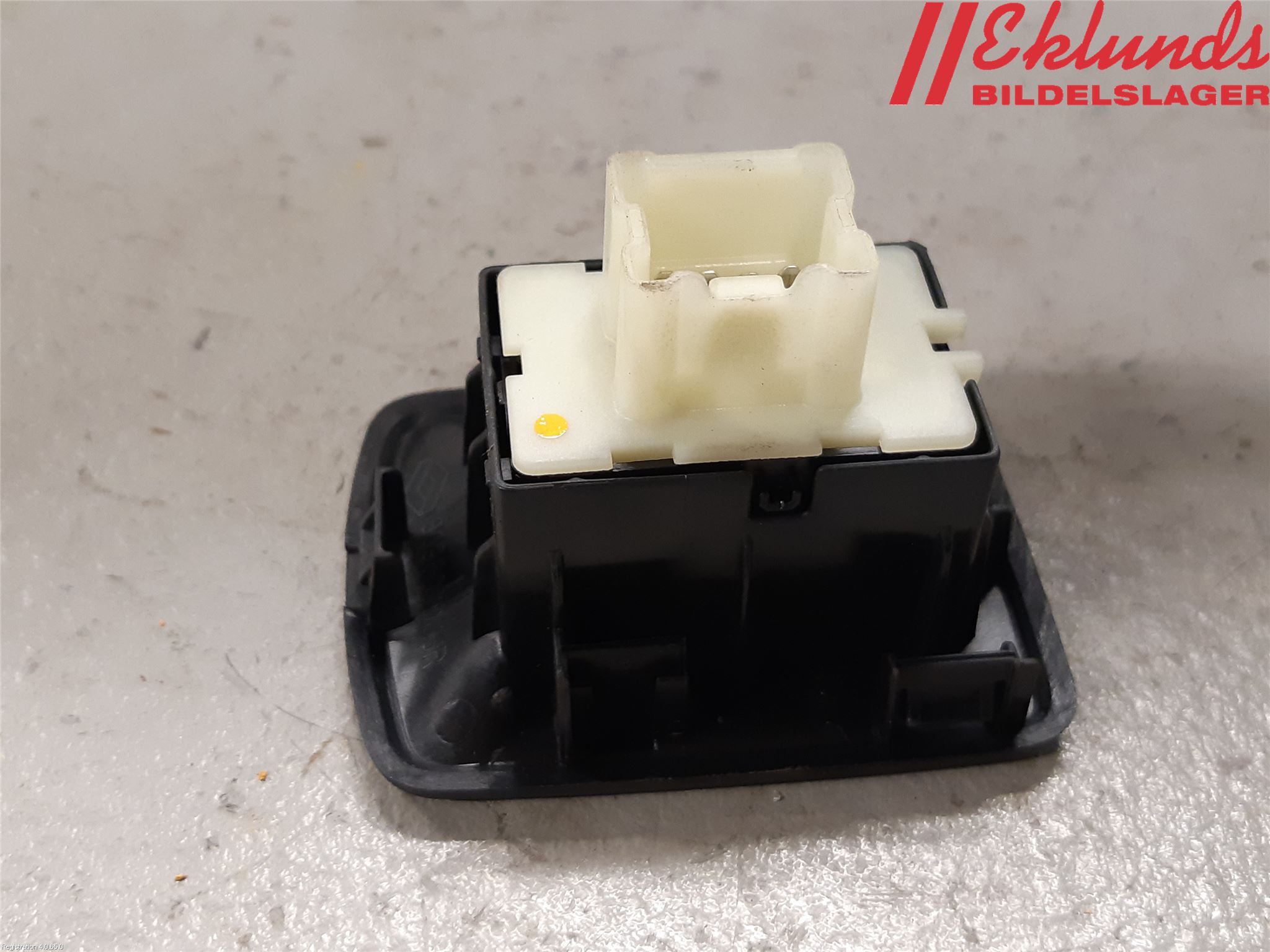 Nissan NV300 16-22 Strömställare Elhiss