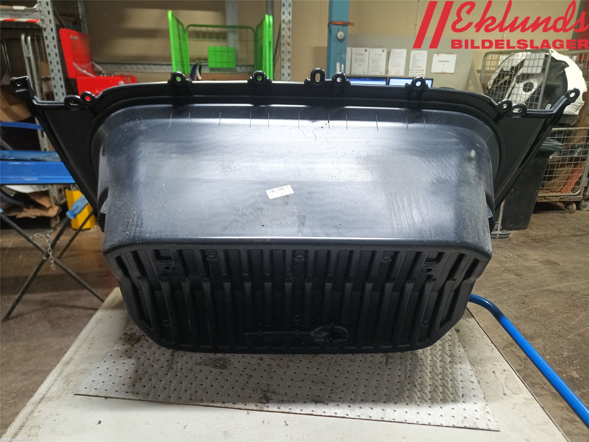 Tesla MODEL Y 21- Front Övrigt