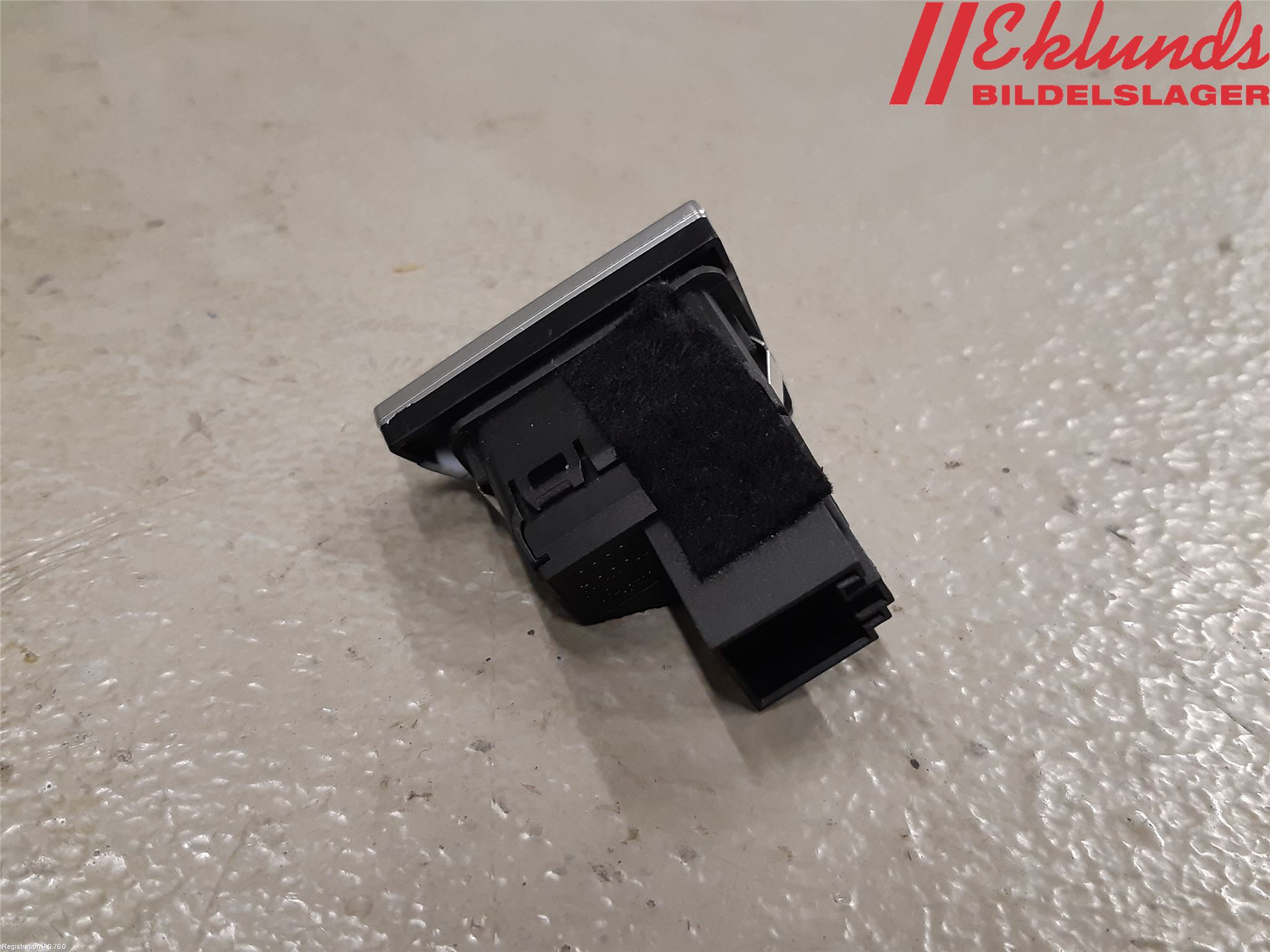 Audi A4/S4 B9 16-19 Strömställare Övrigt