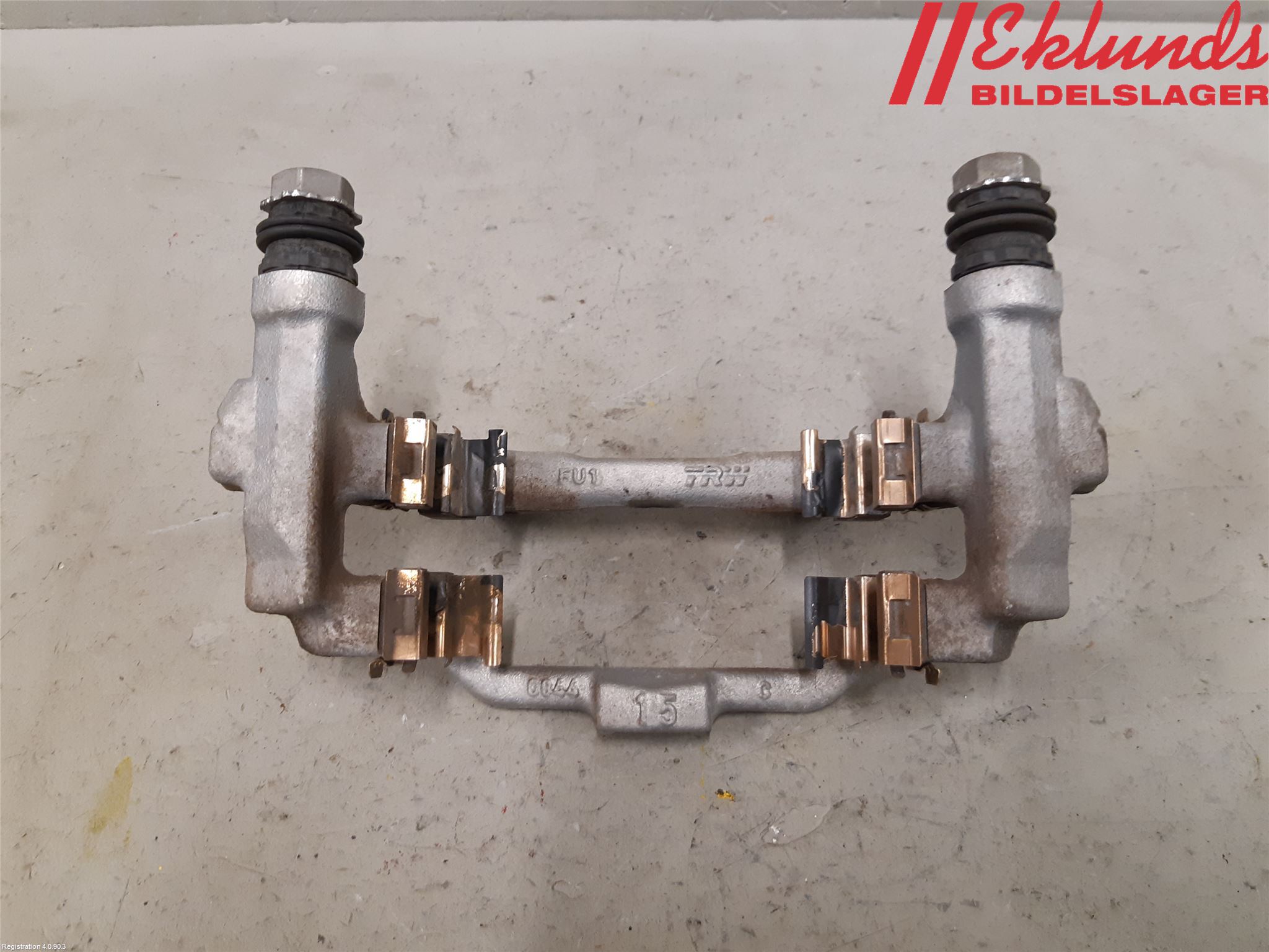 Toyota COROLLA 19- Bromsokshållare