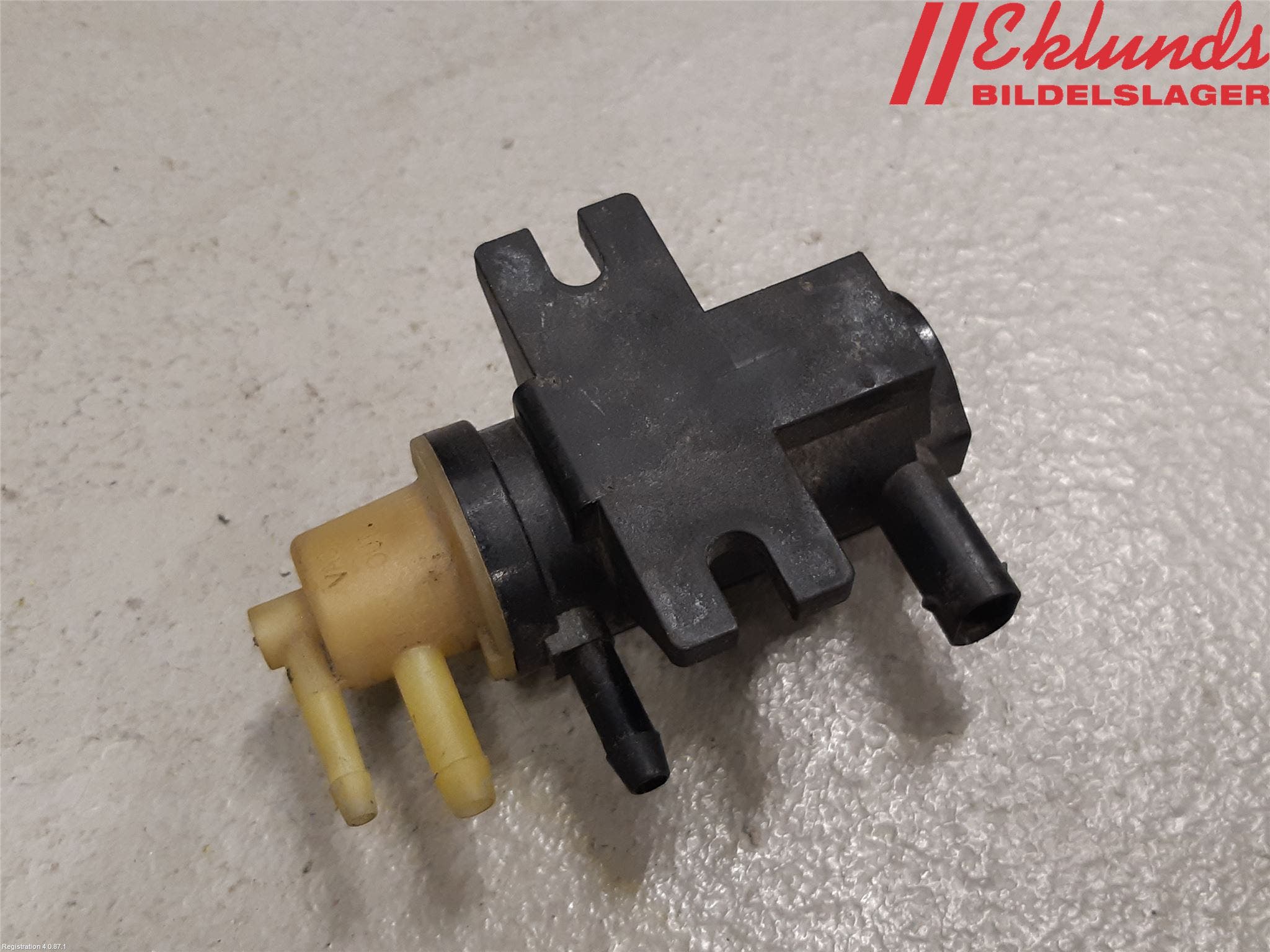 Mercedes-Benz MB C-KLASS (W205) 14-21 Vakuumventil