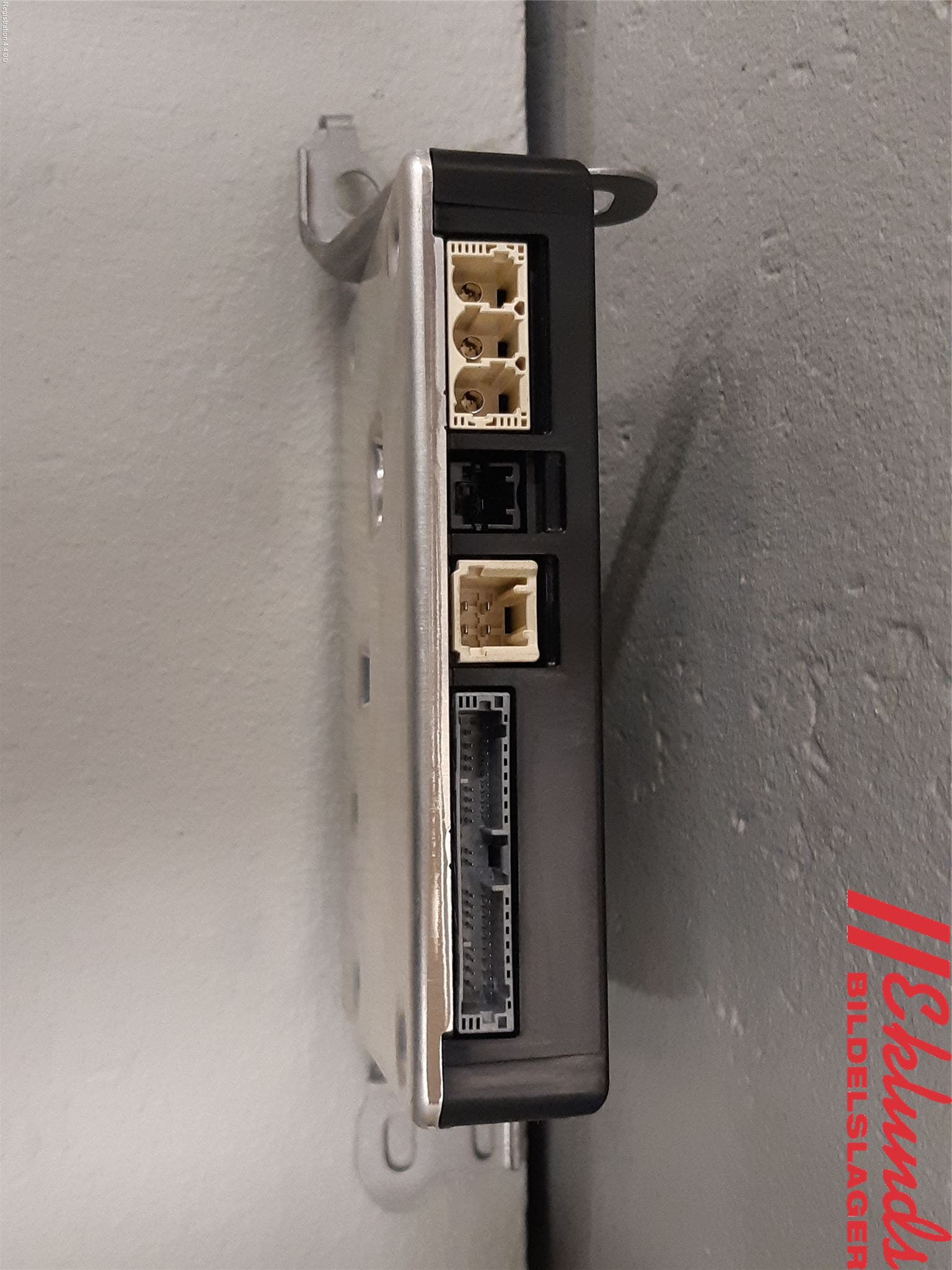 Toyota YARIS XP21 20- Styrenhet Övrigt