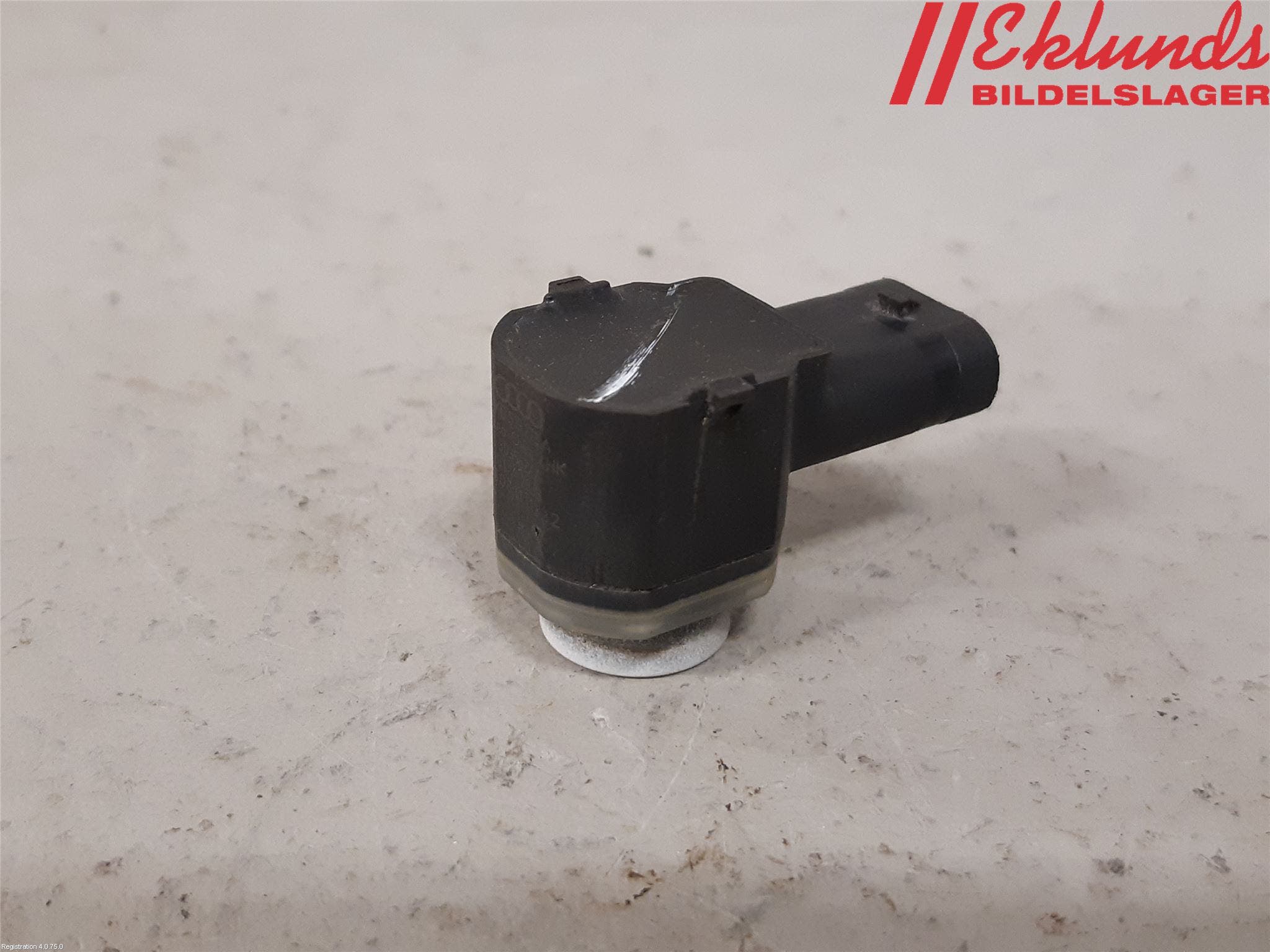 Volkswagen VW PASSAT 11-14 Parkeringshjälp Frontsensor