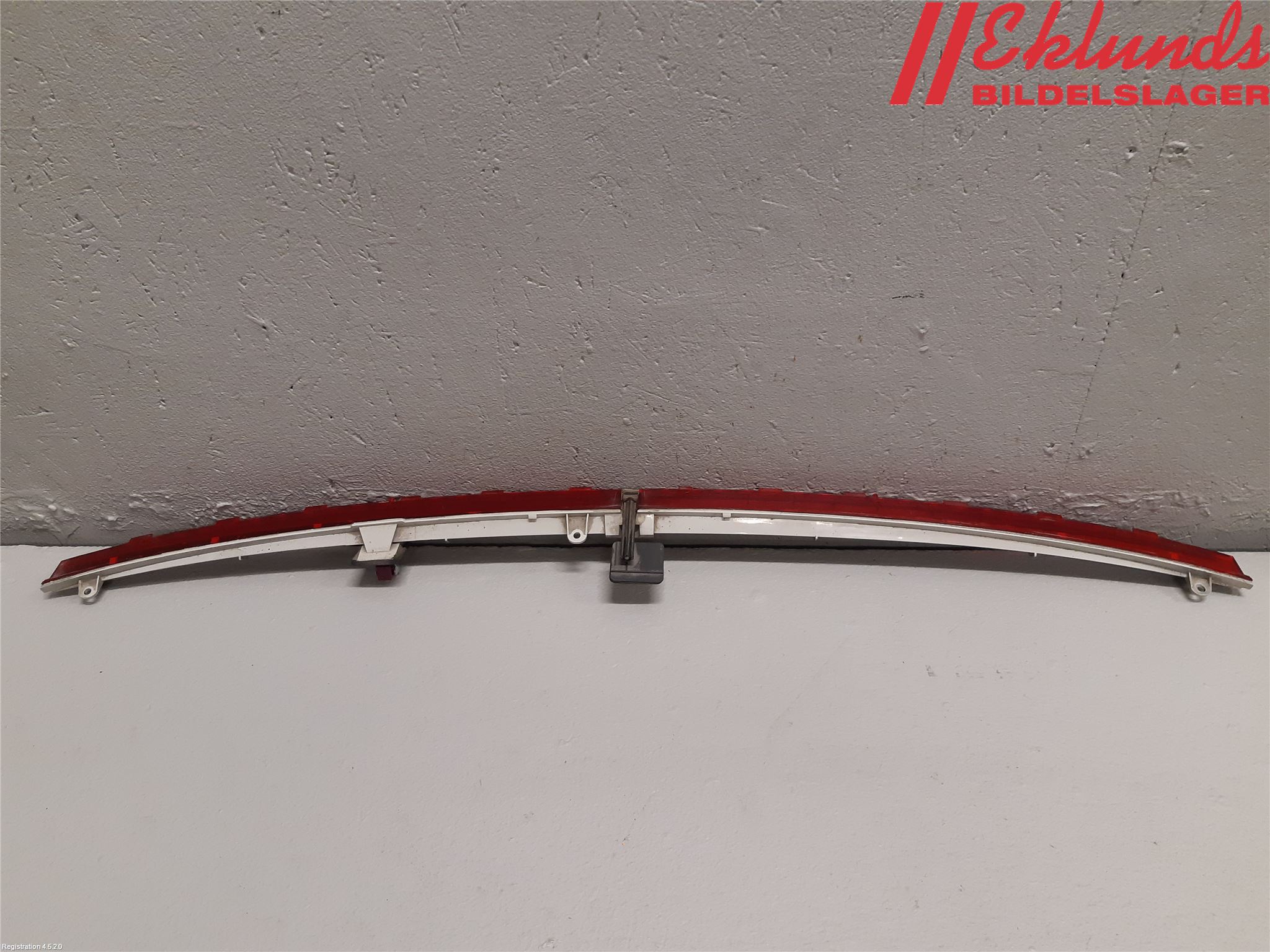 Mercedes-Benz MB E-KLASS (W212) 09-16 Bromsljus Bakruta
