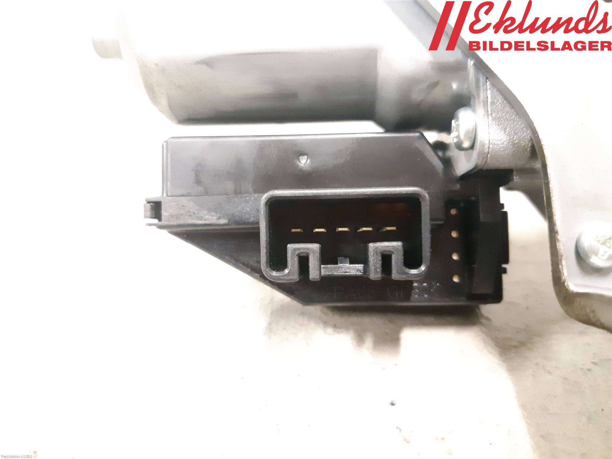 Toyota YARIS XP130 12-14 Torkarmotor Baklucka