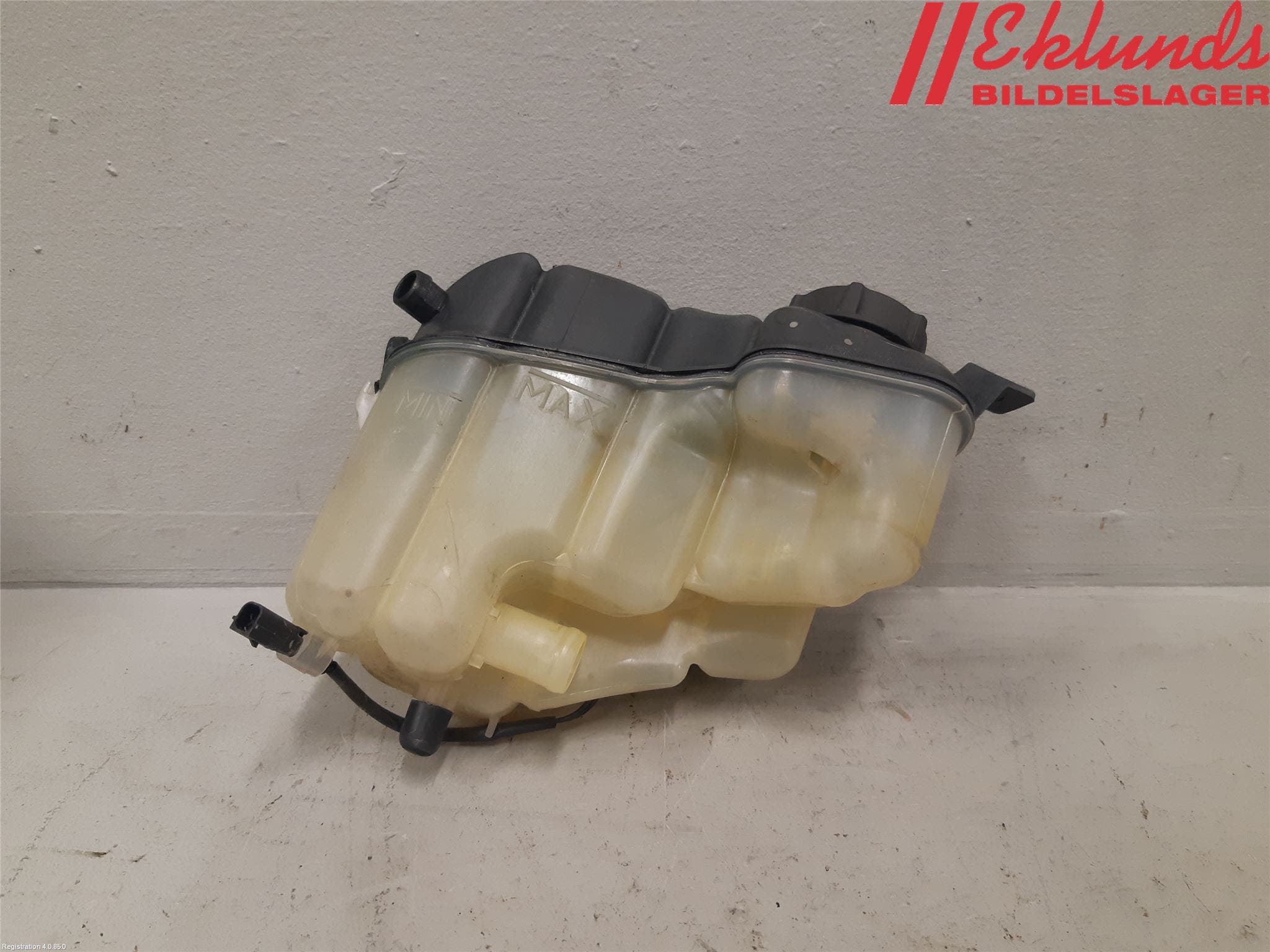 Volvo V70 08-13 Expansionstank