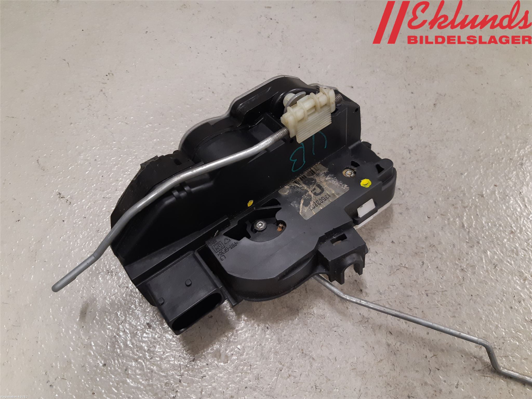 Opel ASTRA J 10-15 Låskista-Dörrlås