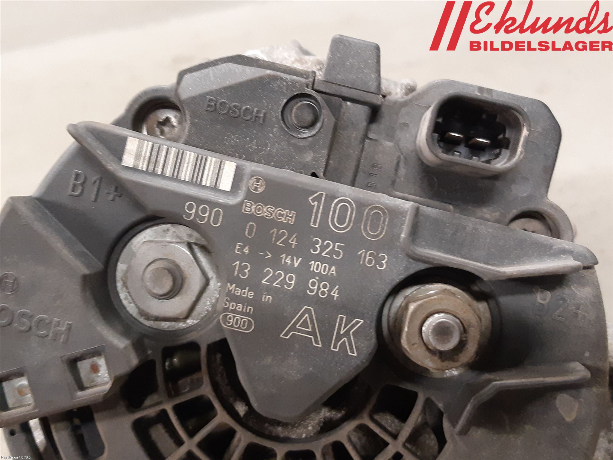 Opel ZAFIRA B 06-14 Generator