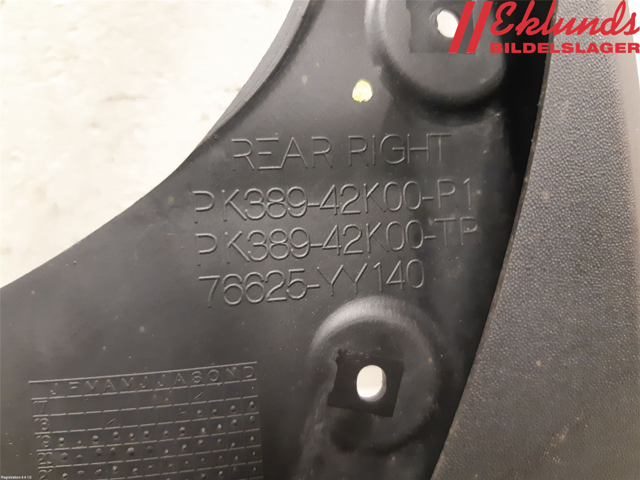 Toyota RAV4 19- Stänkskydd