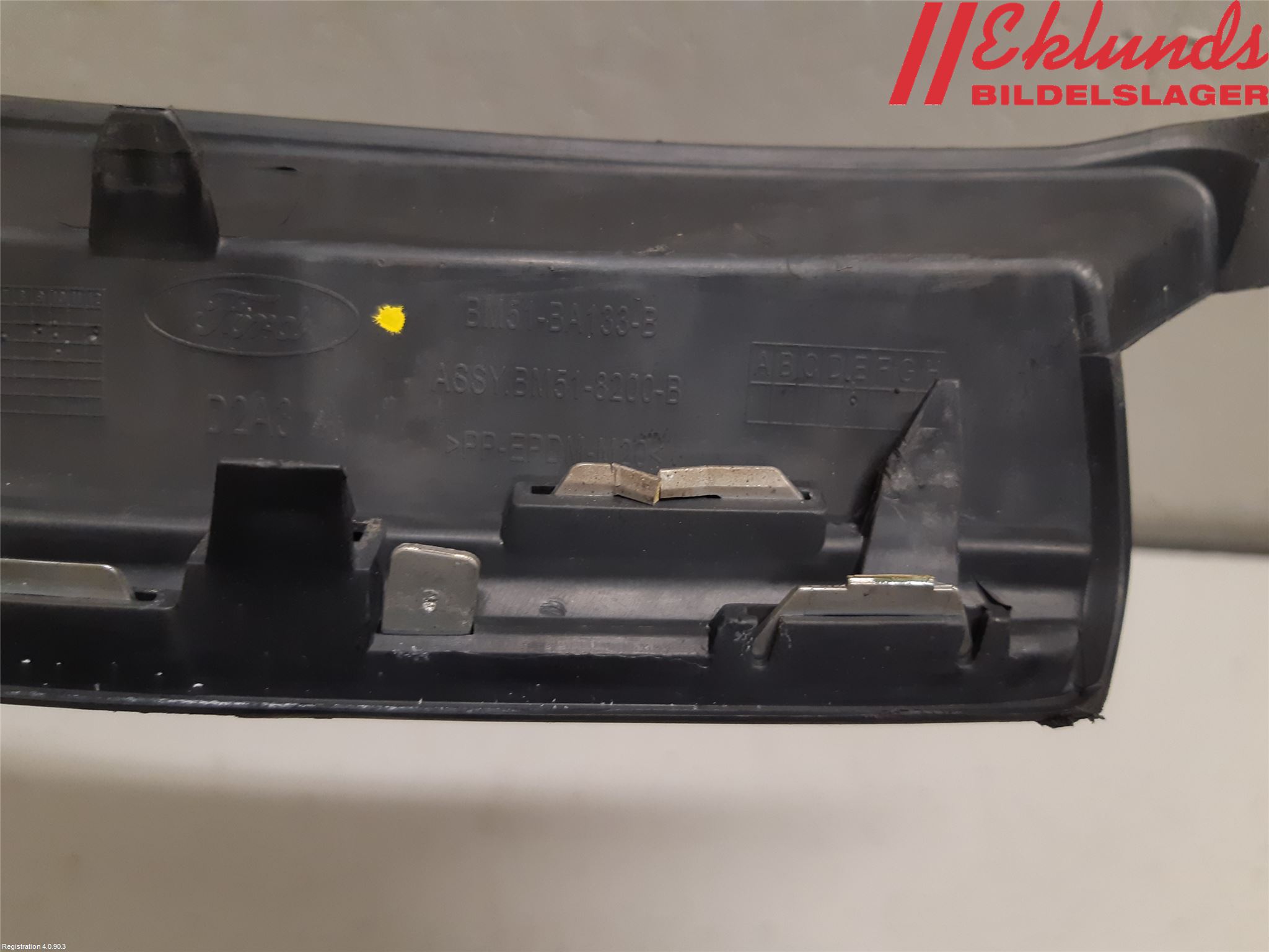 Ford FOCUS 11-14 Grill Komp