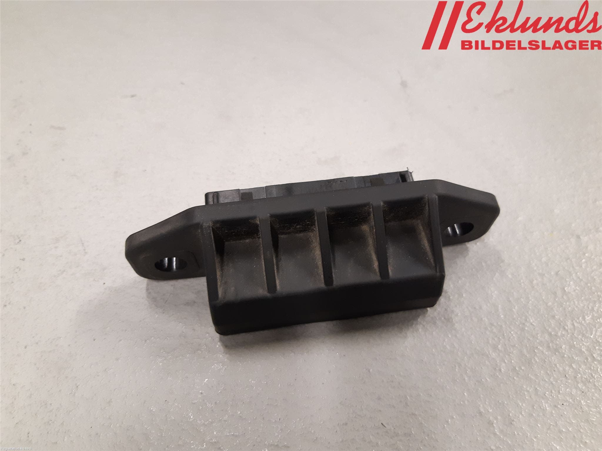 Toyota YARIS XP130 15-20 Bakluckehandtag