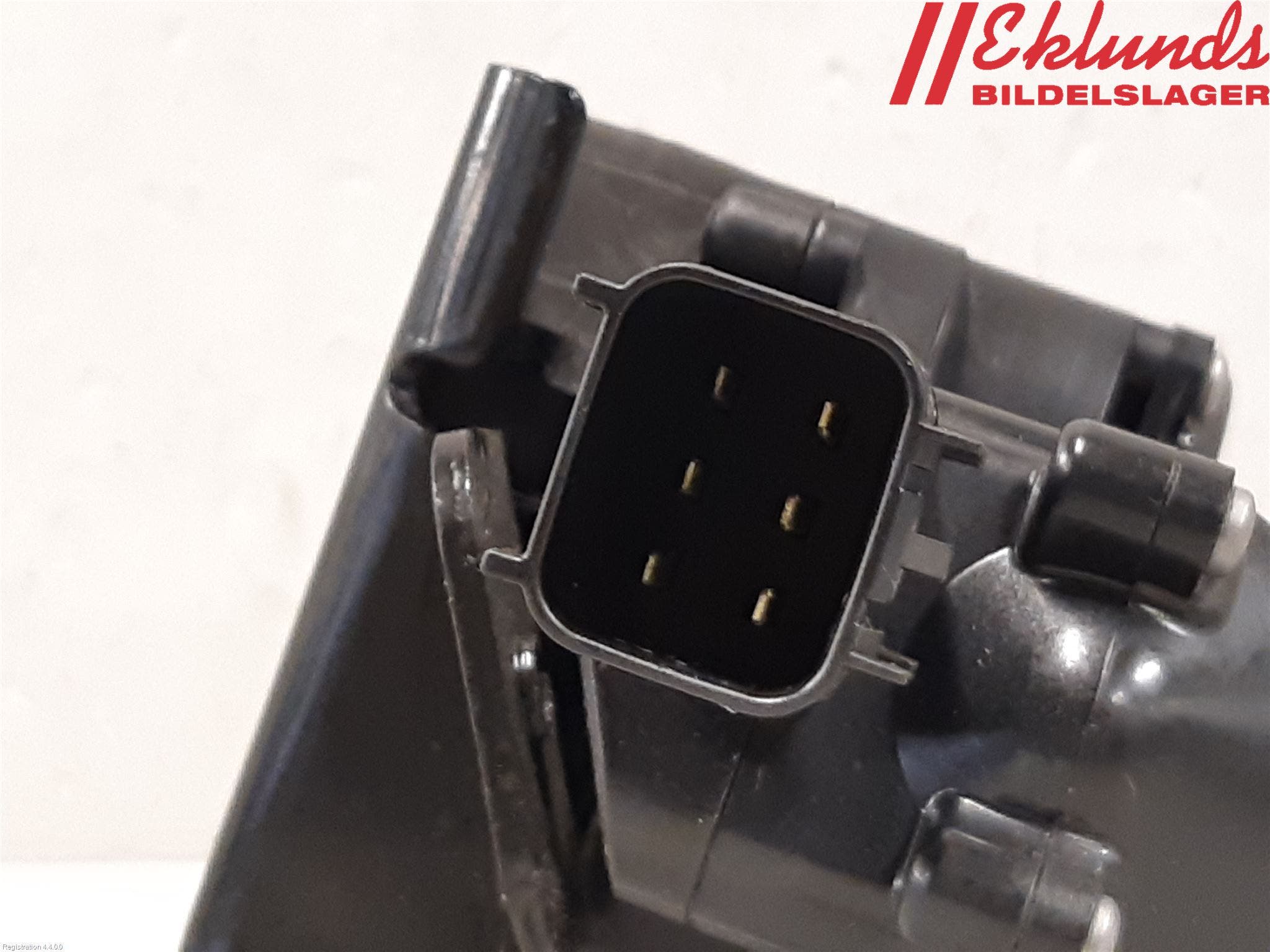 Opel INSIGNIA 09-16 Låskista Baklucka