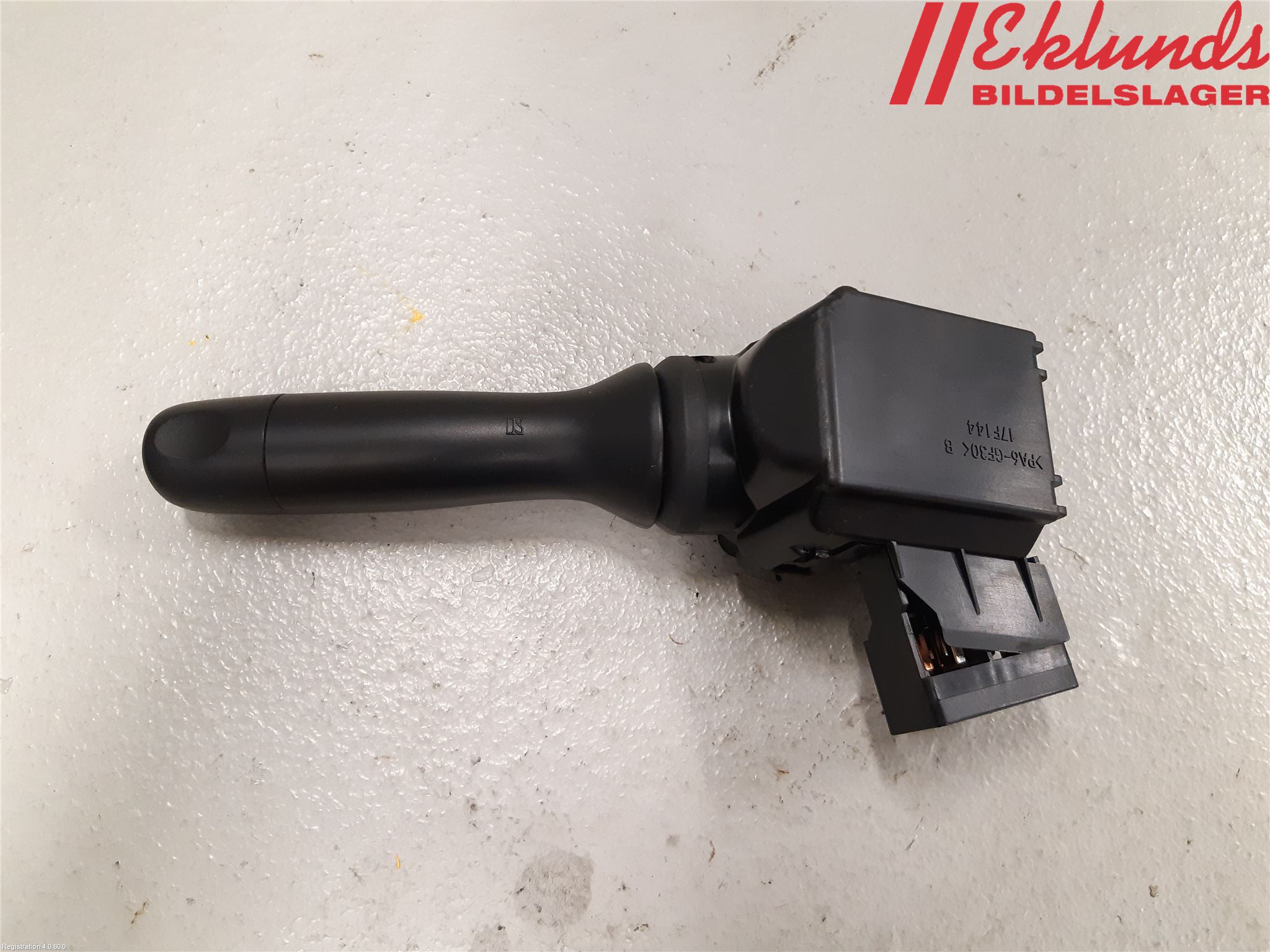Toyota YARIS XP130 12-14 Spak Torkar-Spolomk