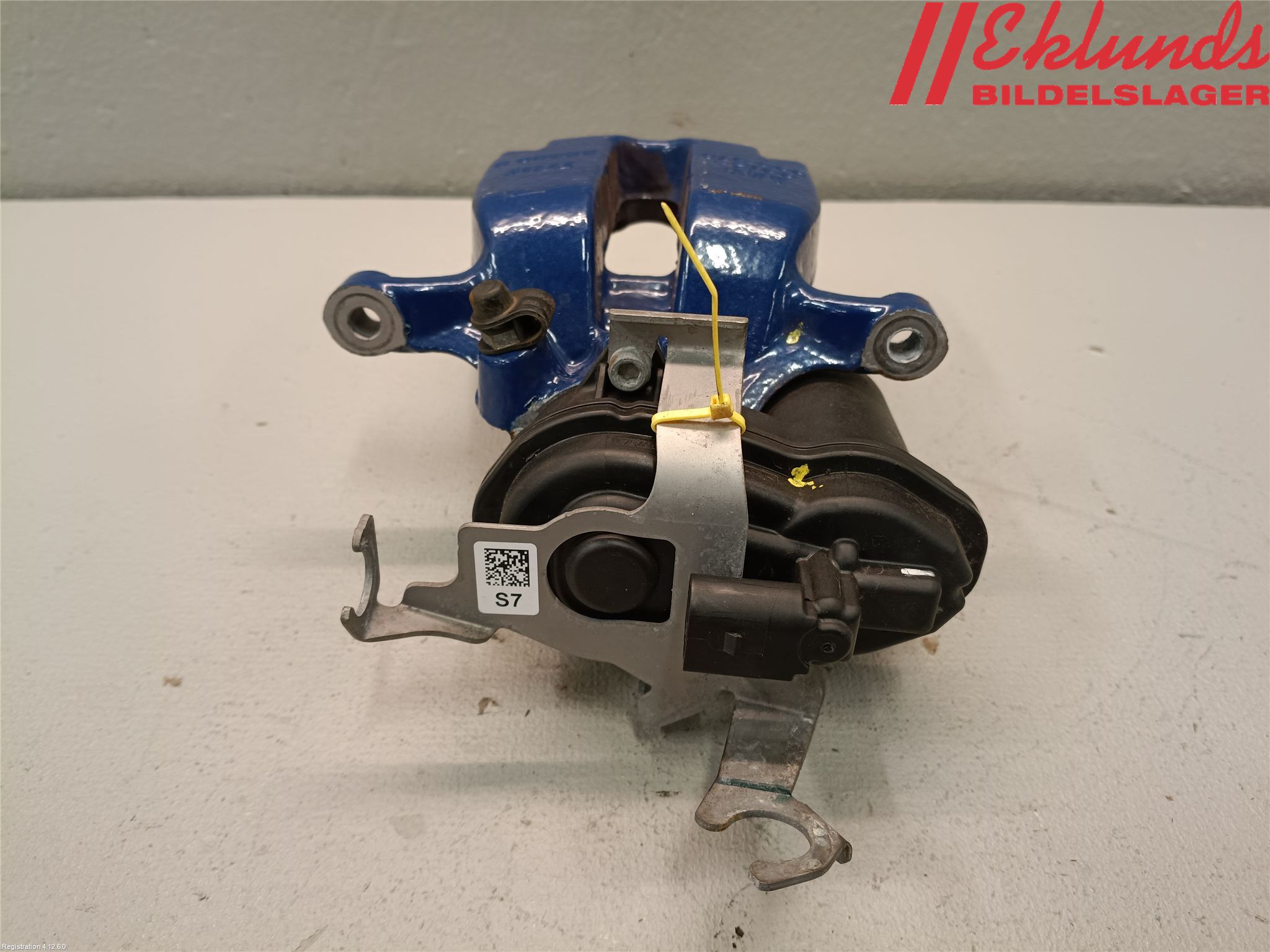 BMW 5 G30/G31/F90 17-23 Bromsok Bak Vänster