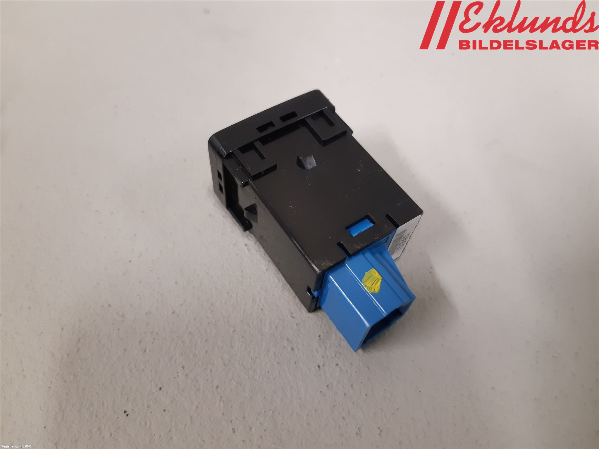 Nissan X-TRAIL 14-21 Strömställare Övrigt