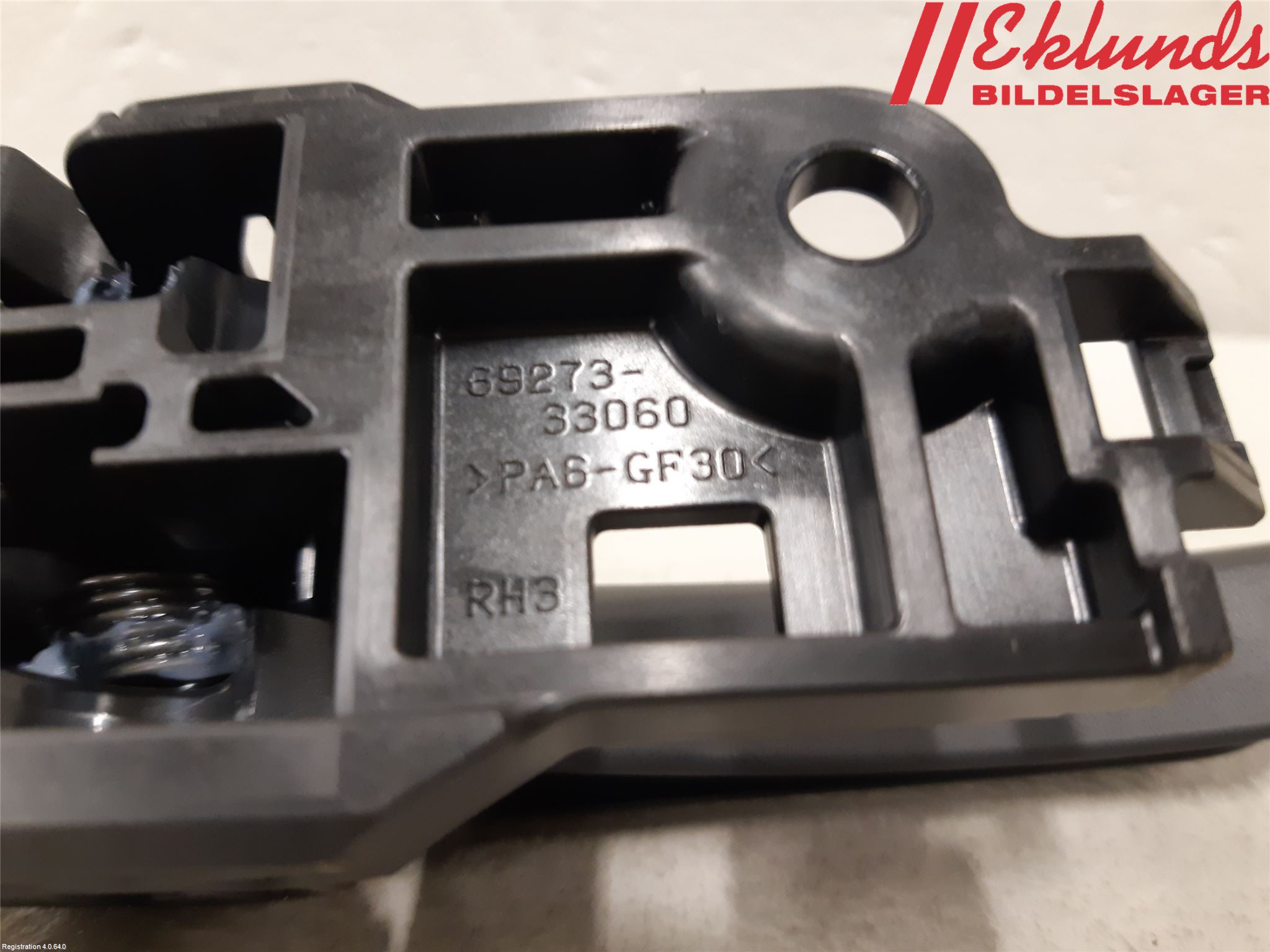 Toyota RAV4 19- Dörrhandtag Inre Hö