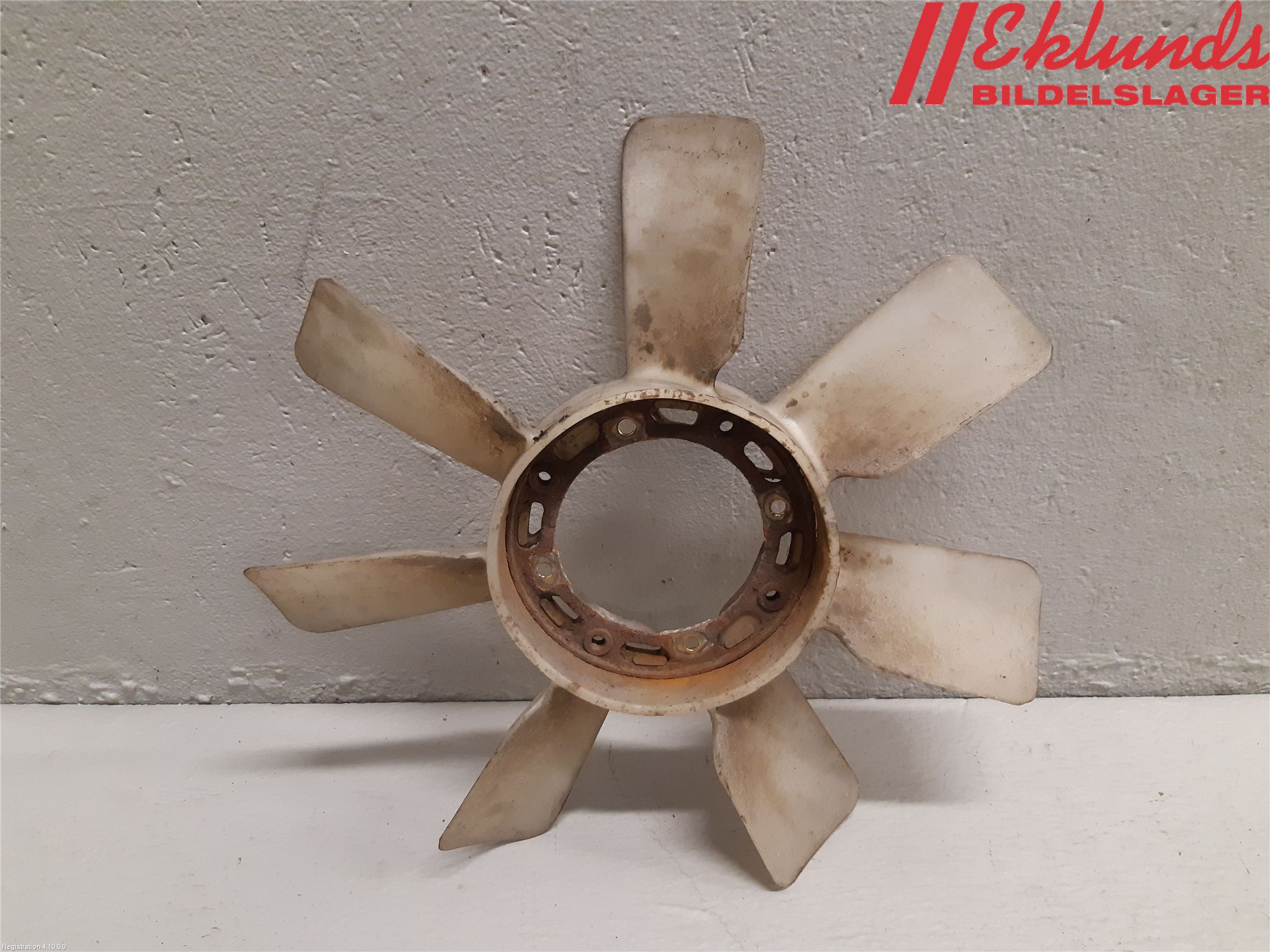 Volvo 240 88-93 Kylfläkt-Vinge