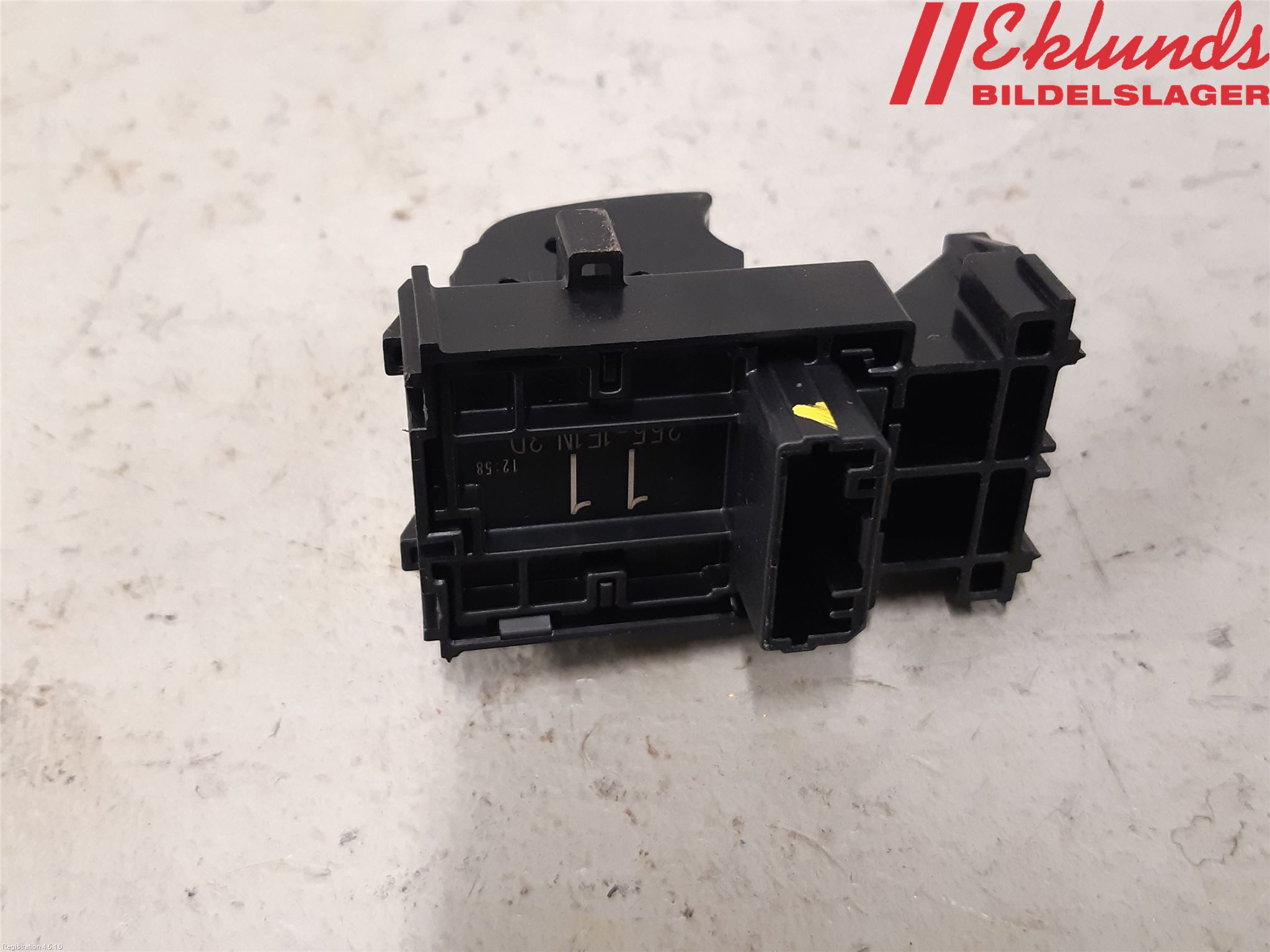 Toyota COROLLA 19- Strömställare Elhiss