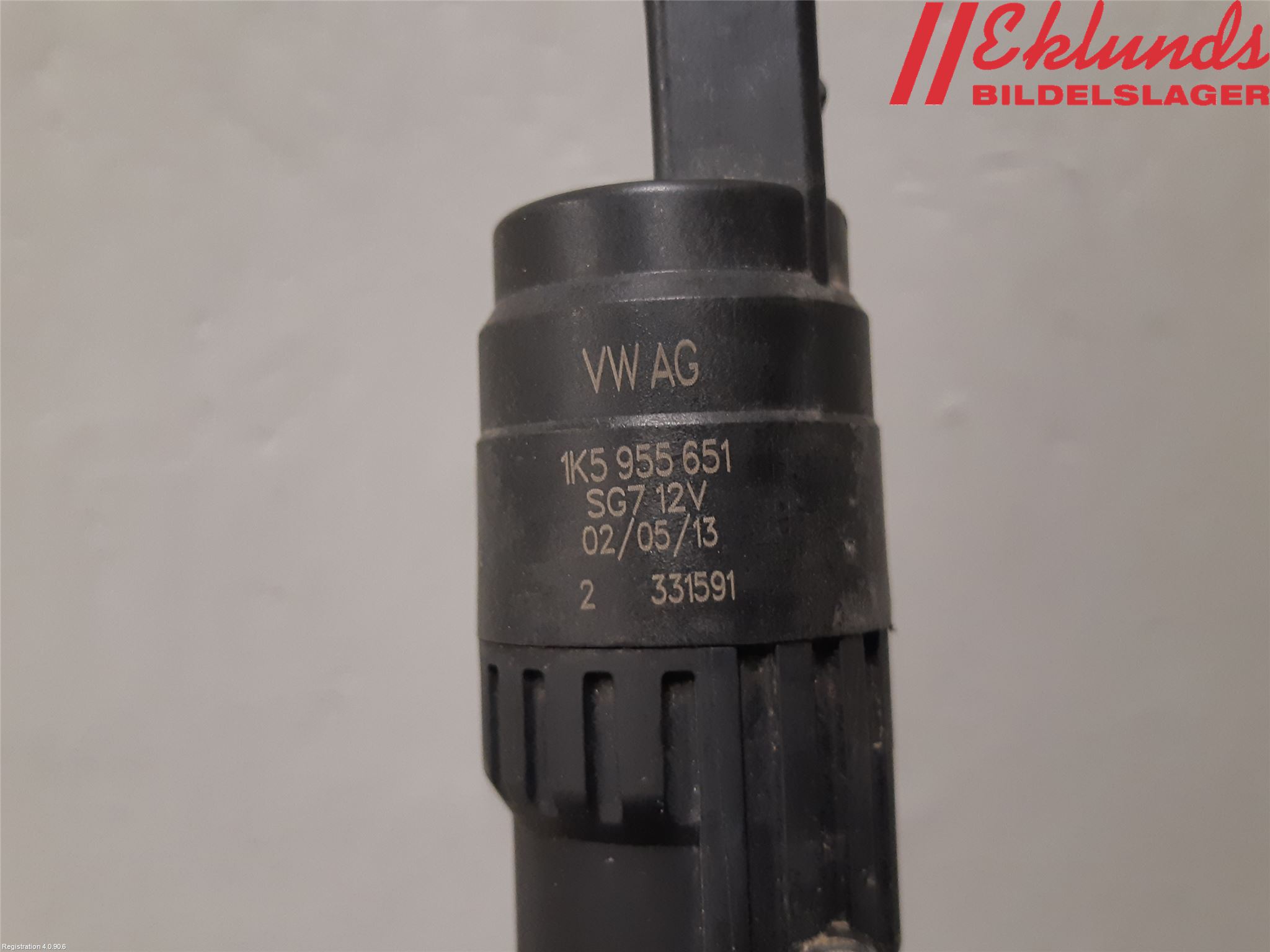 Volkswagen VW AMAROK 2H 10-22 Spolarpump Vindruta