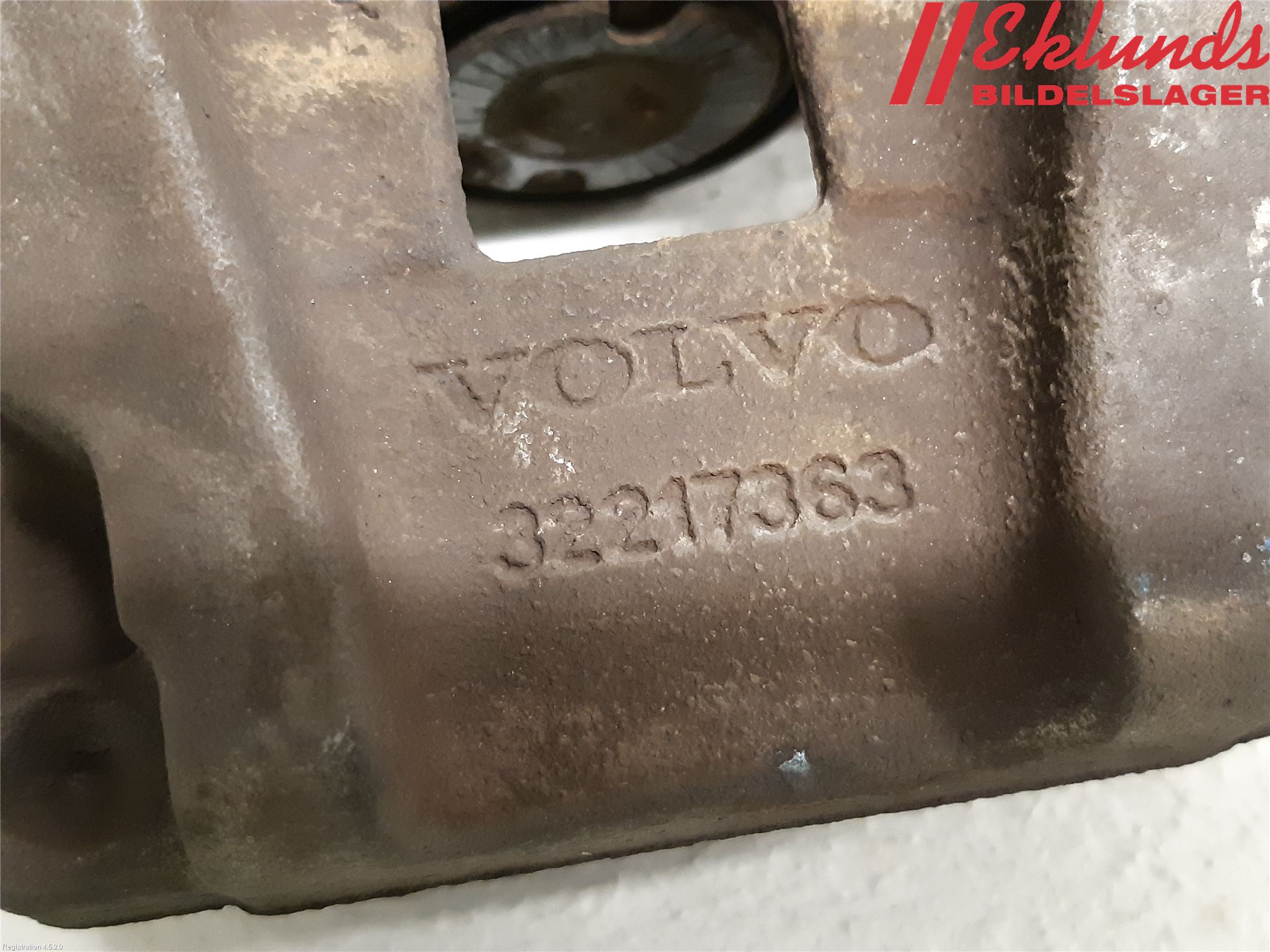 Volvo V90 17->> Bromsok Bak Vänster