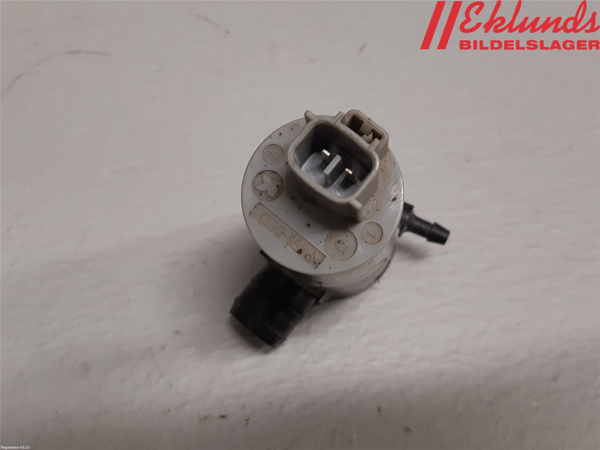 Toyota AVENSIS 09-15 Spolarpump Vindruta