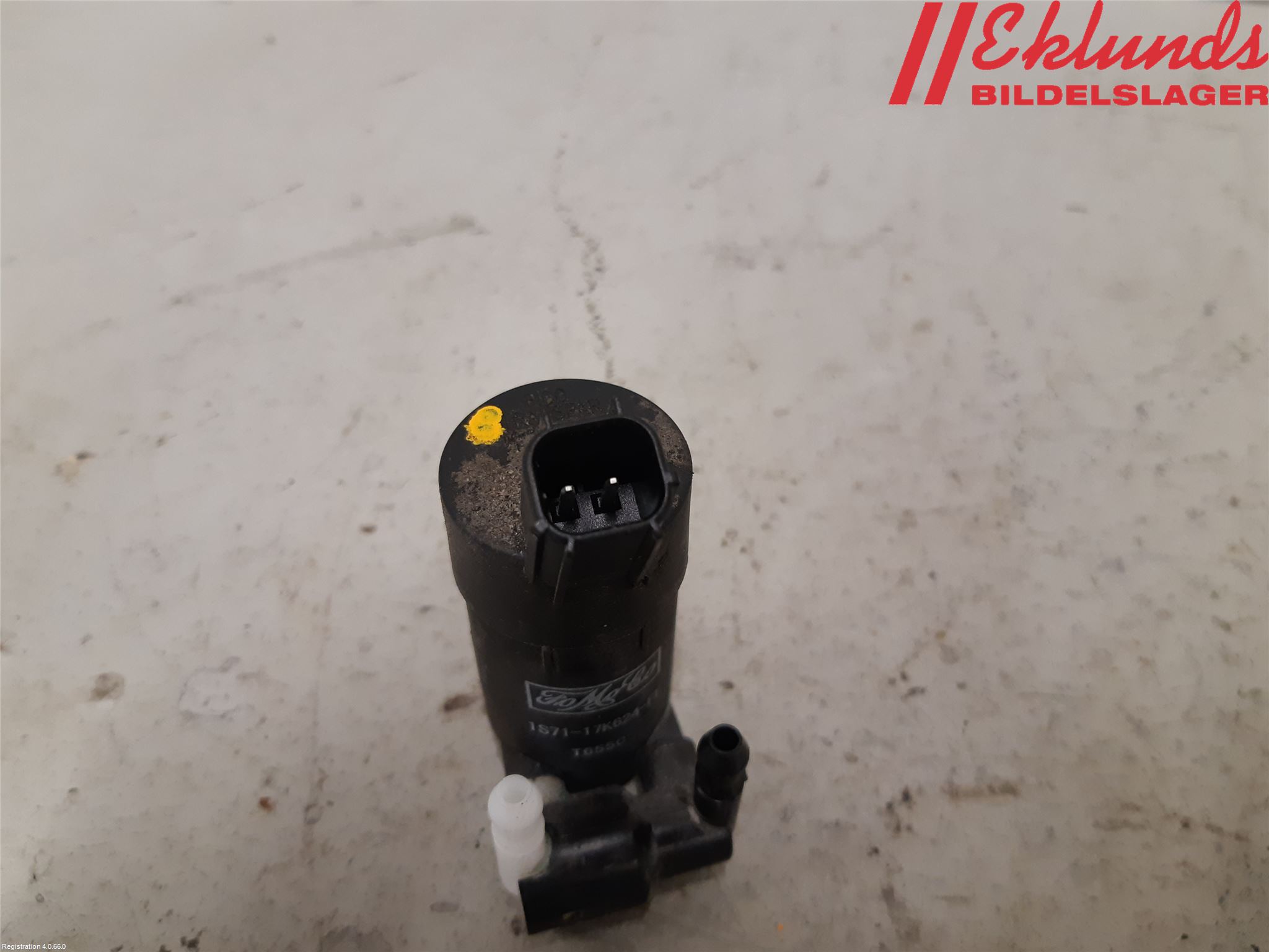 Ford KUGA 08-12 Spolarpump Vindruta