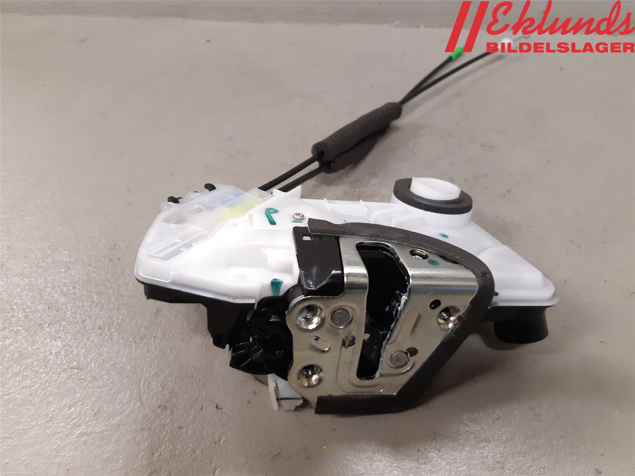 Toyota COROLLA 19- Låskista-Dörrlås