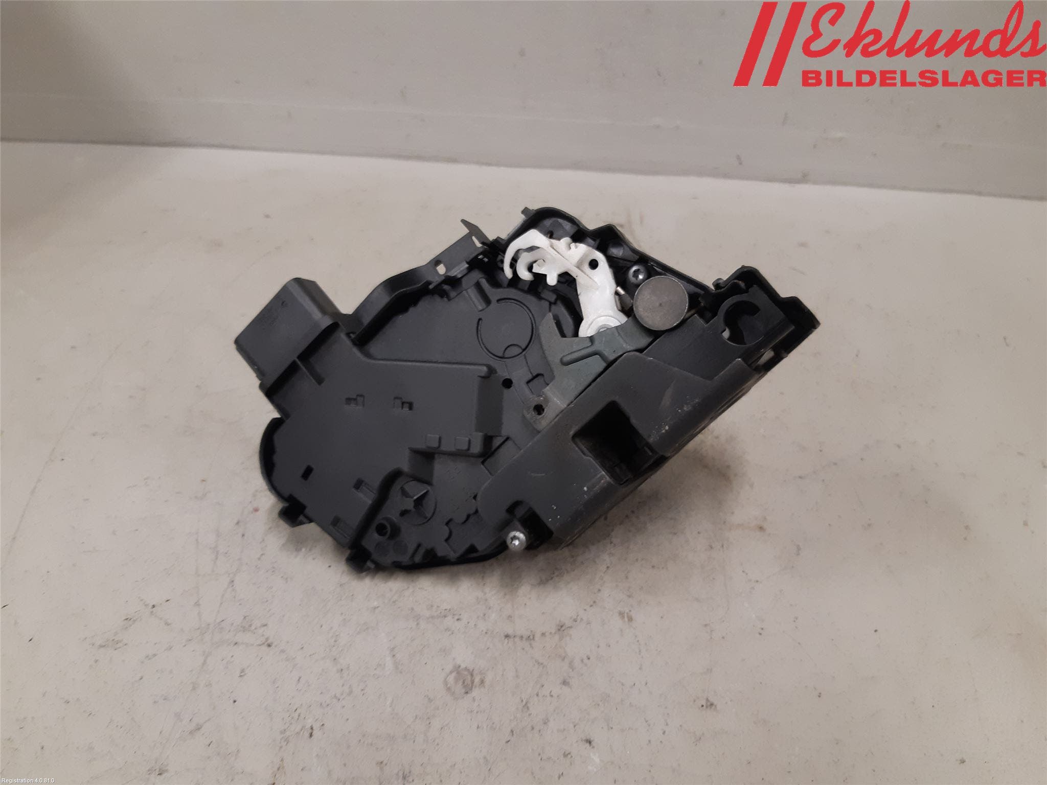 Volvo V70 08-13 Låskista-Dörrlås