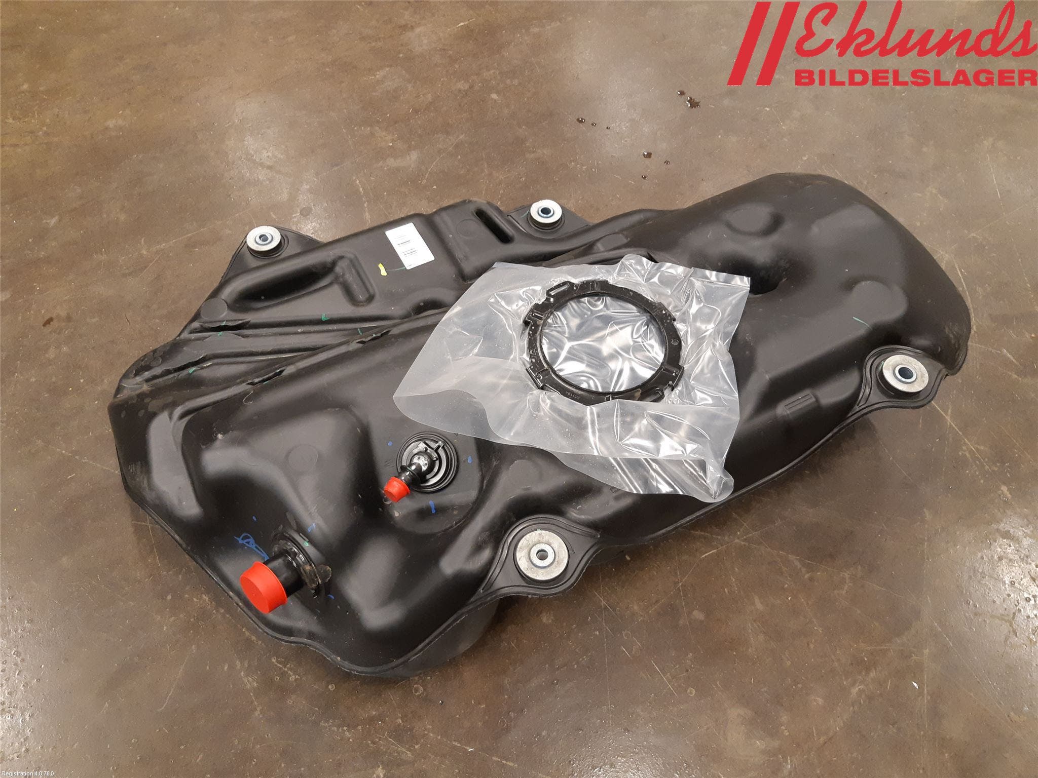 Toyota C-HR 16-23 Bränsletank