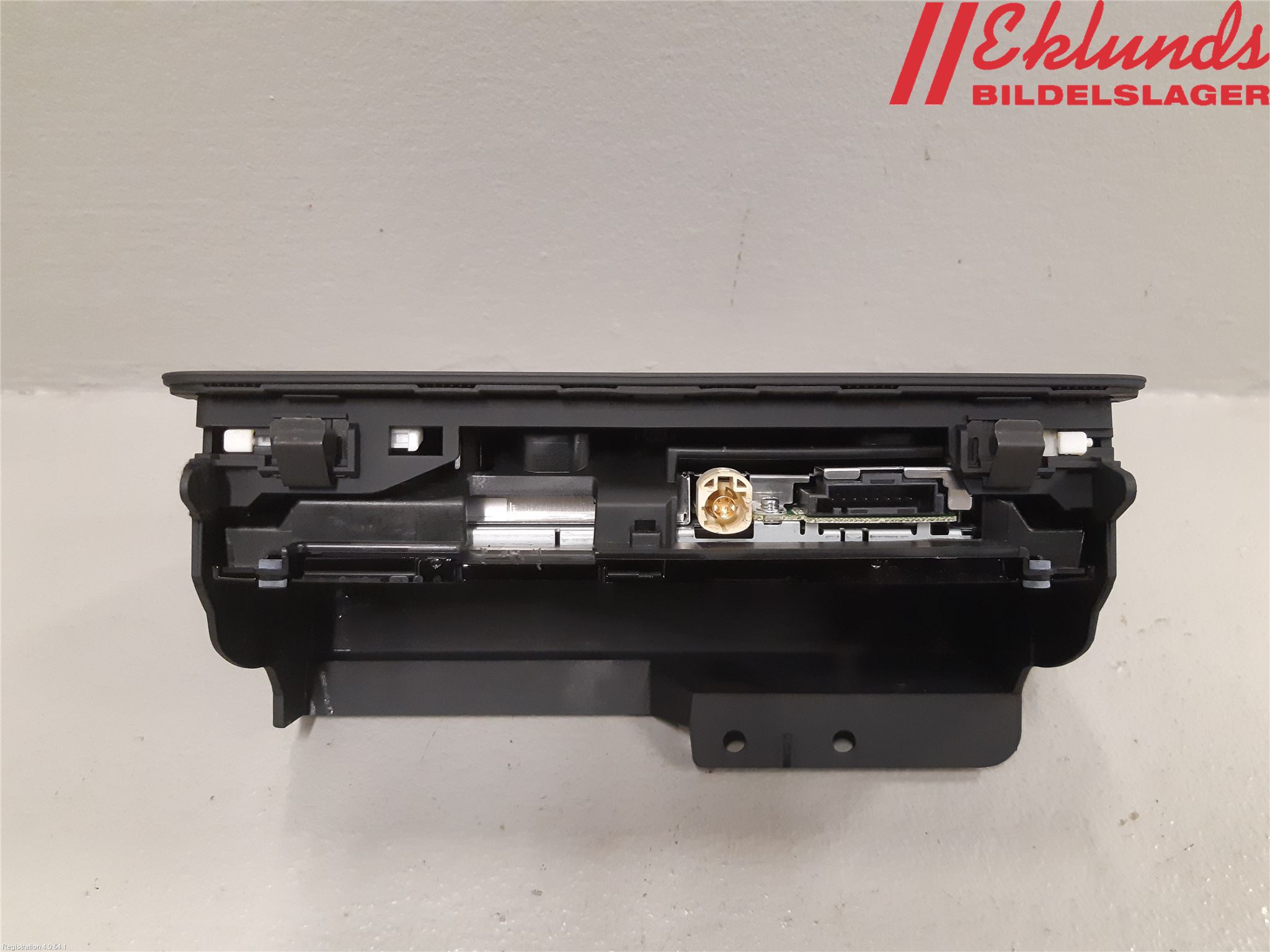 Audi Q3 8U 12-18 Bildskärm