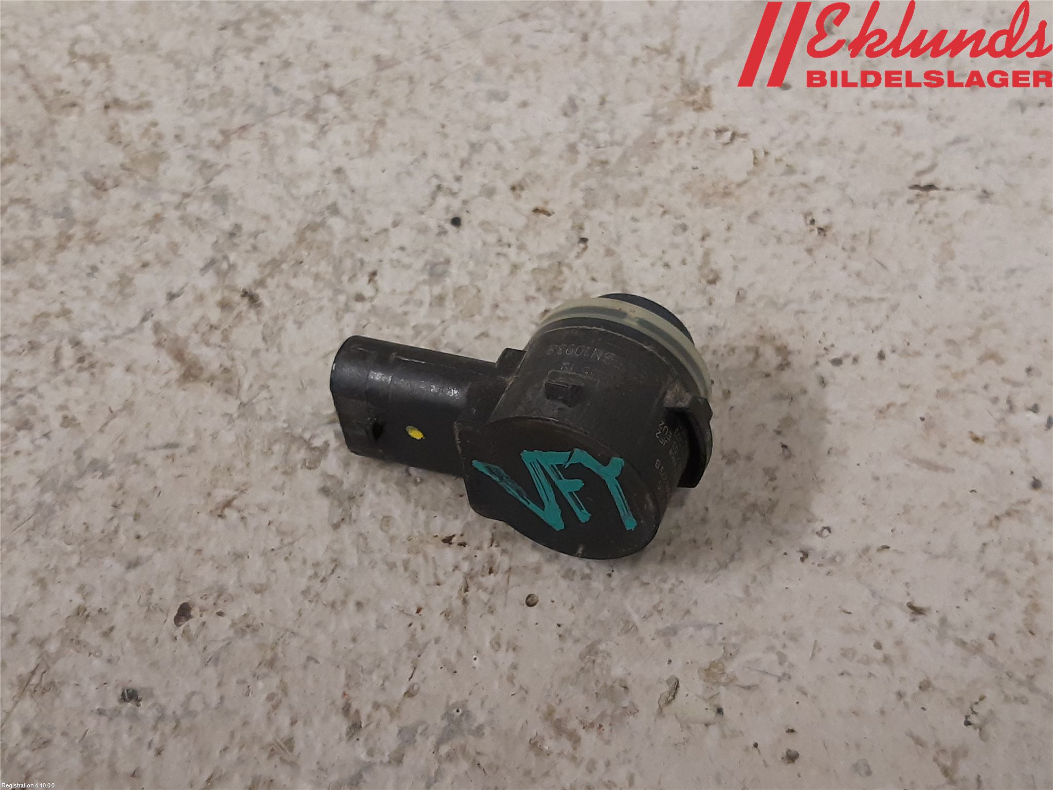 Skoda SUPERB 16-24 Parkeringshjälp Frontsensor